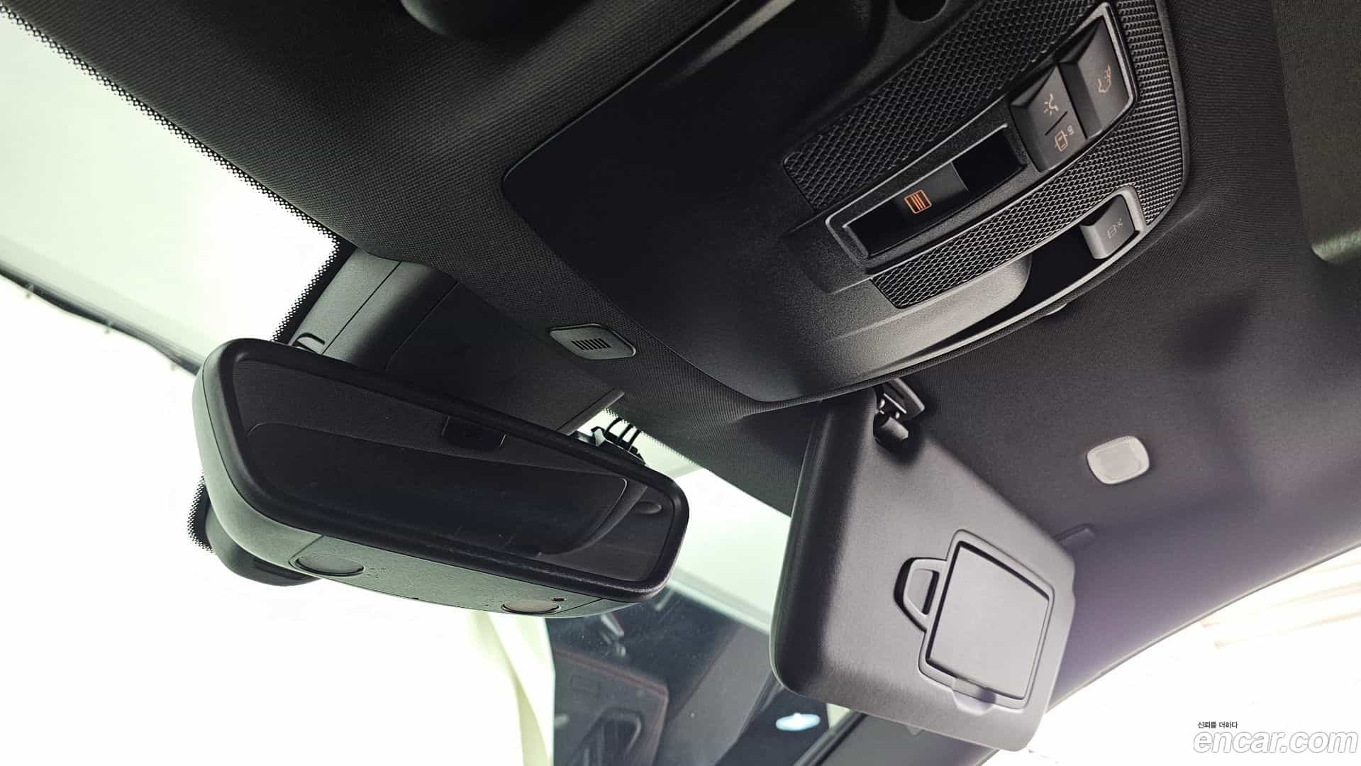 CLA-Class Mercedes-Benz 2018.5-OPTION-021