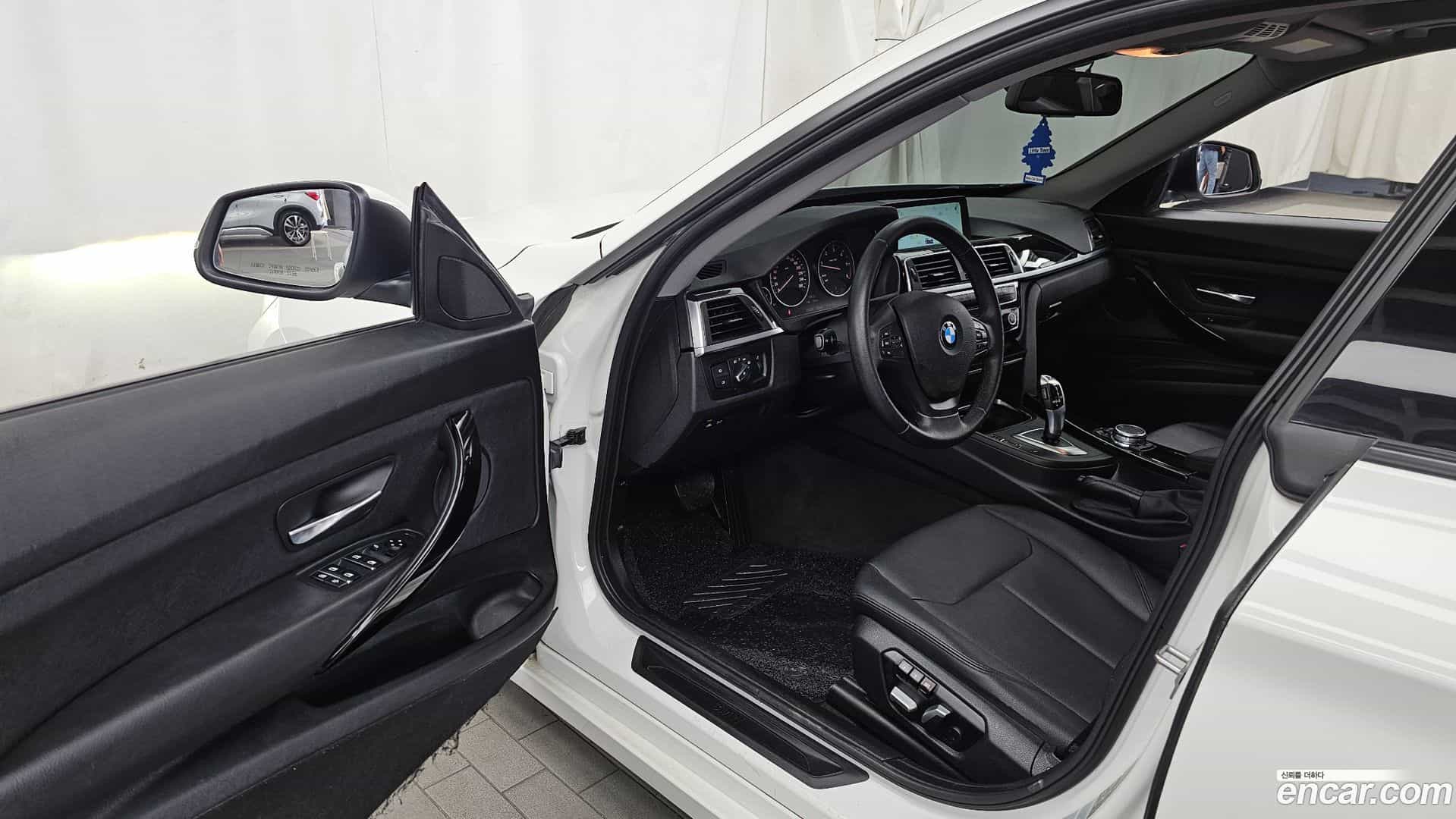 Gran Turismo BMW 2017.3-INNER-010