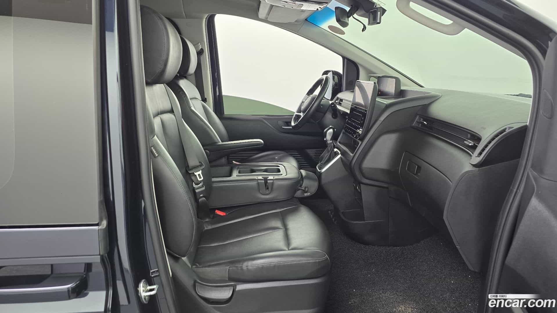 Staria Hyundai 2022.3-INNER-036