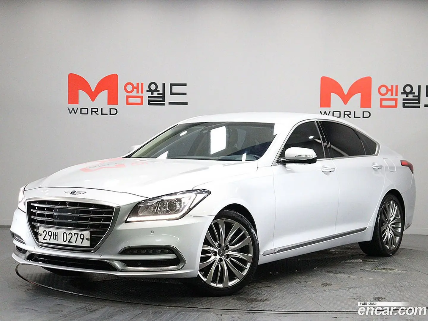 Main__Slider__Photo:G80 Genesis 2016.8-0