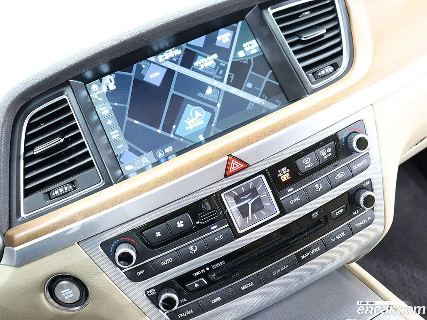 G80 Genesis 2016.8-INNER-007