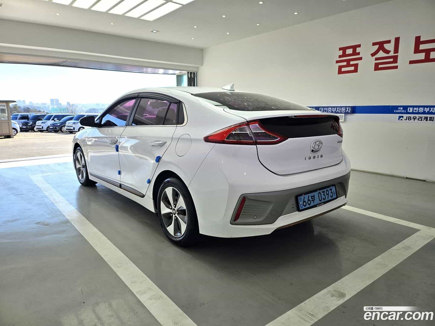 Ioniq Hyundai 2016.11-OUTER-005