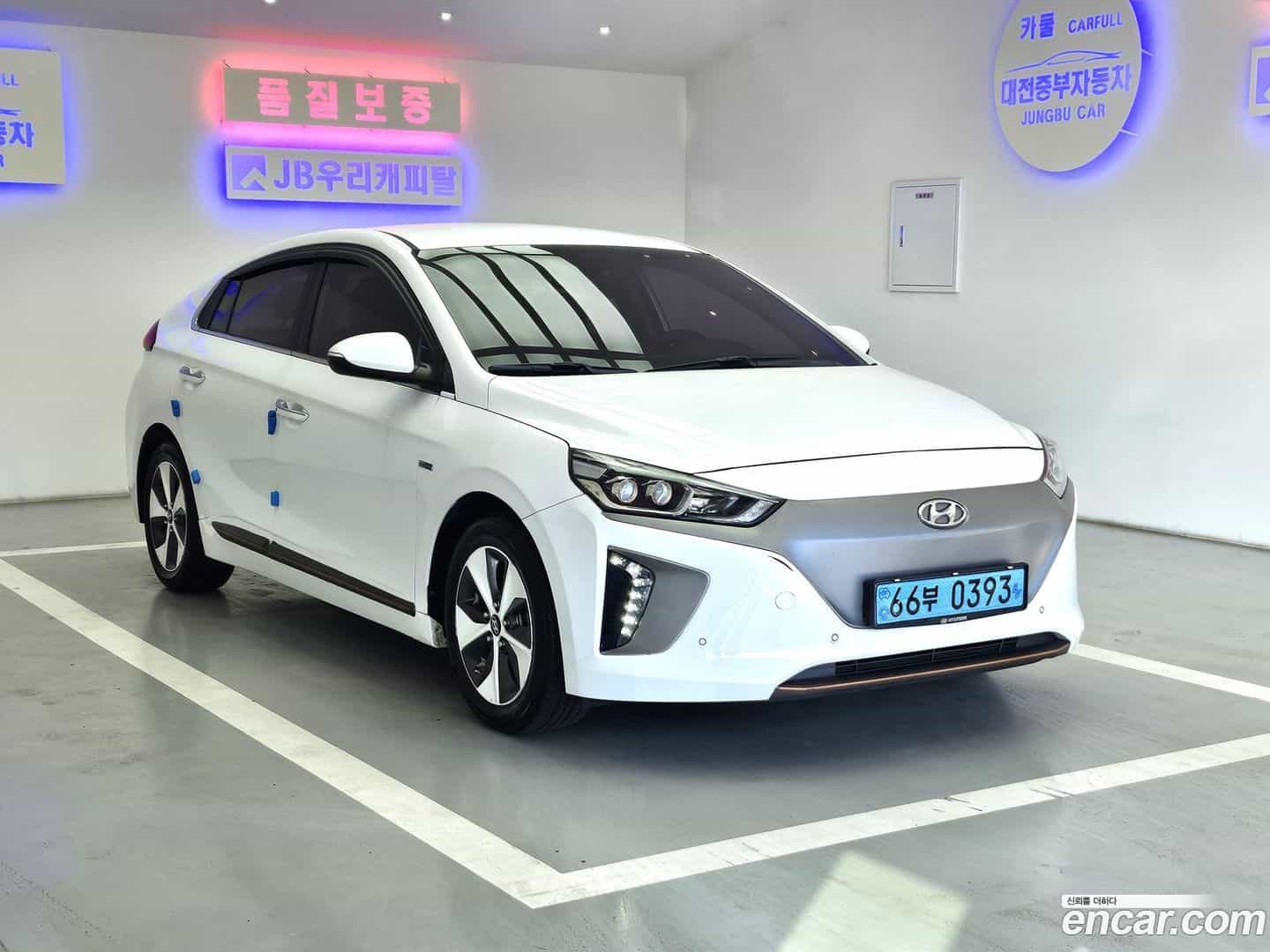 Ioniq Hyundai 2016.11-INNER-009