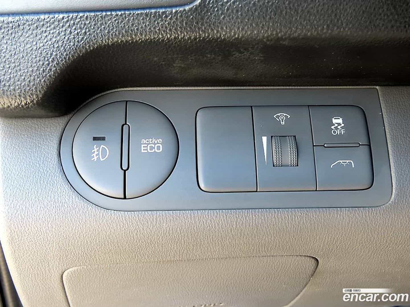 Starex Hyundai 2020.9-OPTION-016