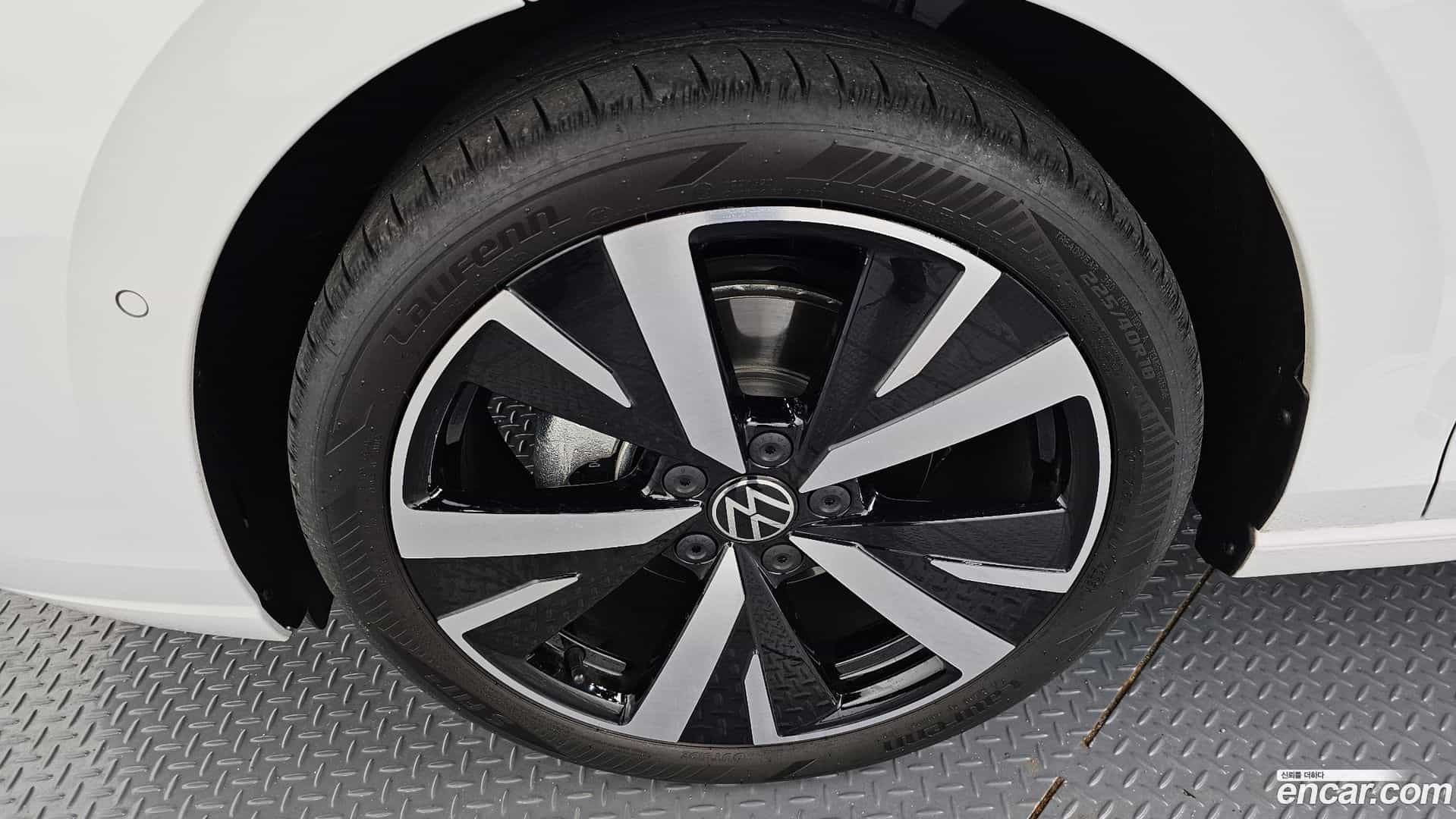 Golf Volkswagen 2026.3-OUTER-005