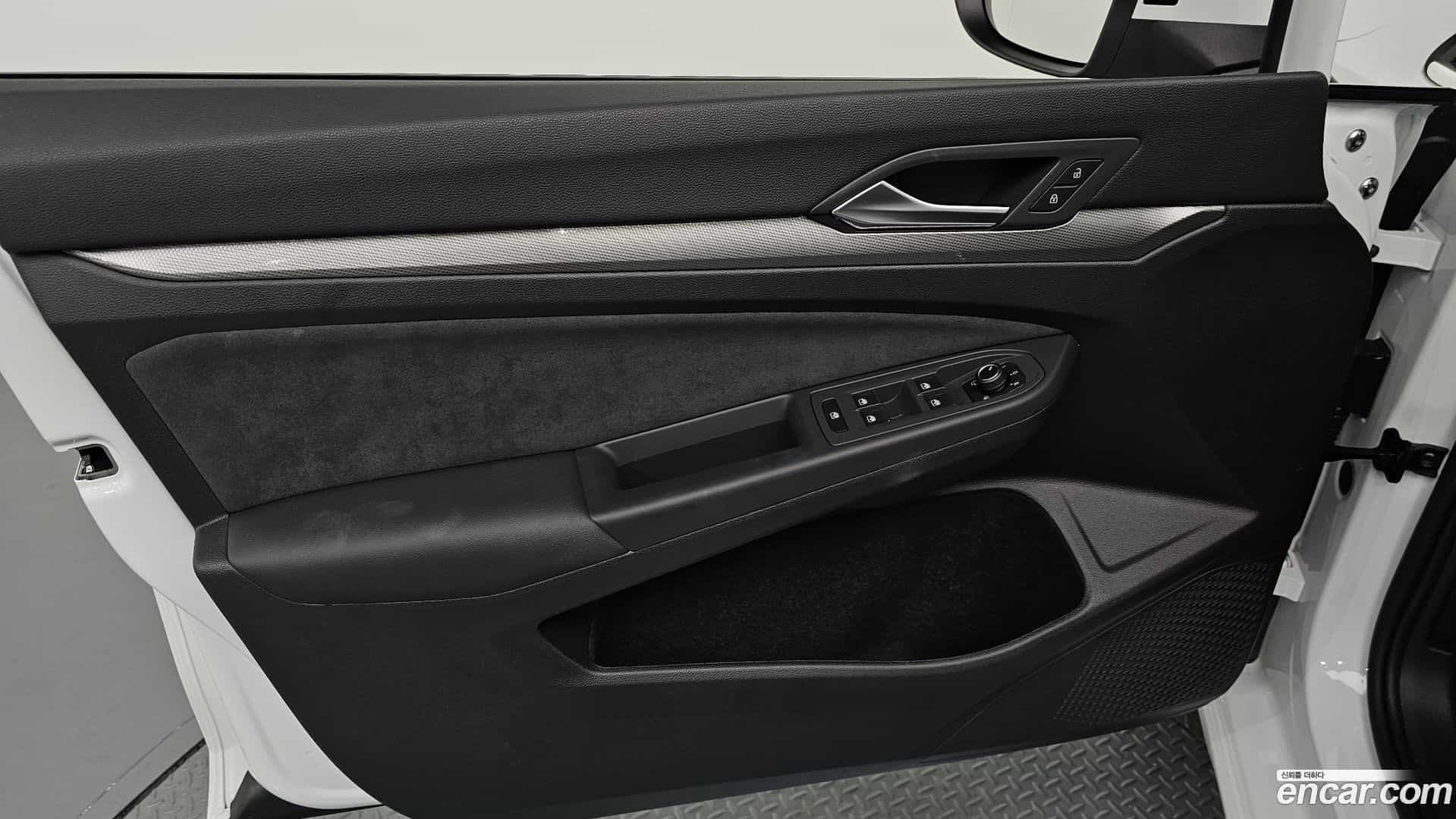 Golf Volkswagen 2026.3-INNER-034