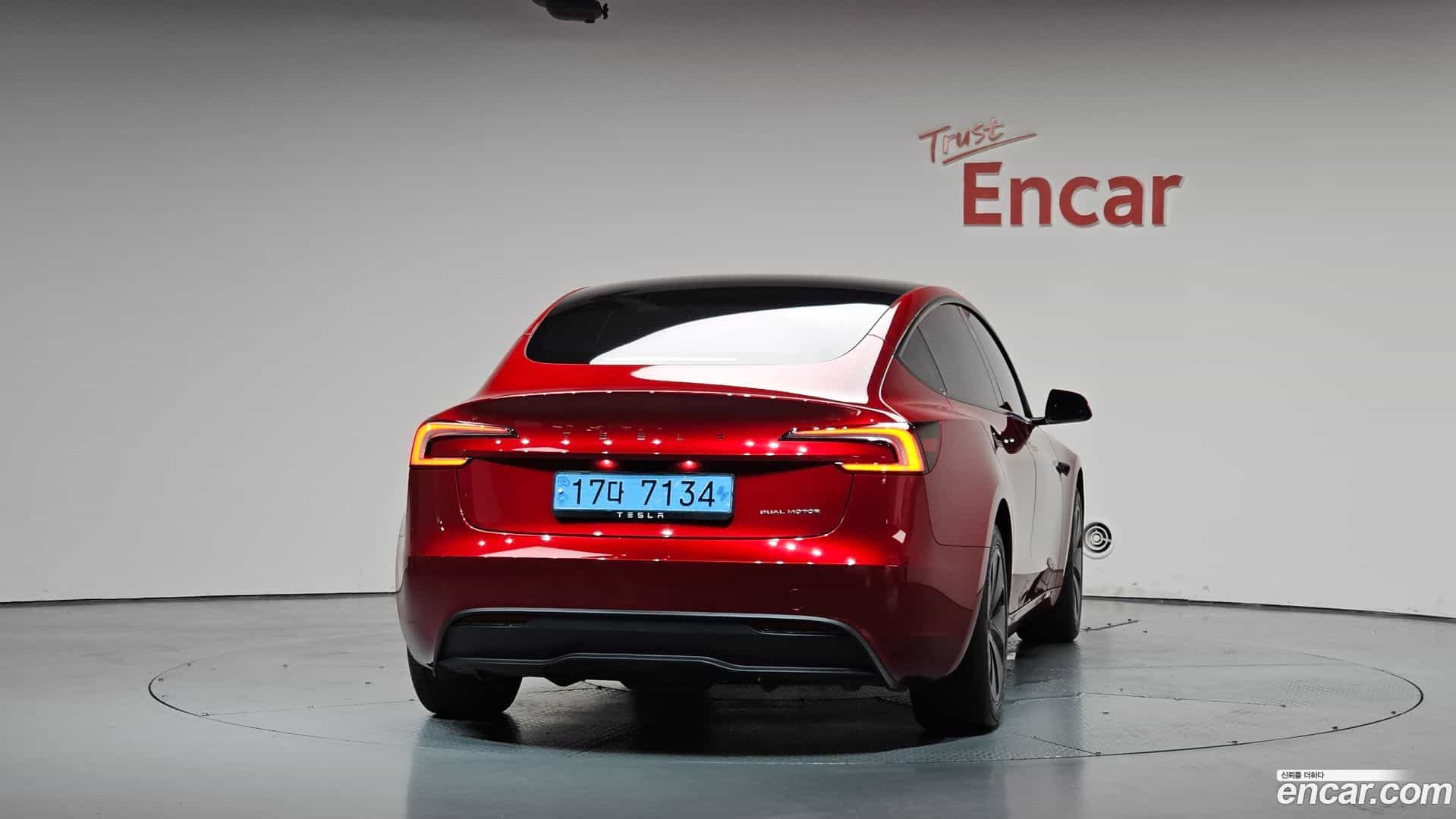 Model 3 Tesla 2024.6-OUTER-004