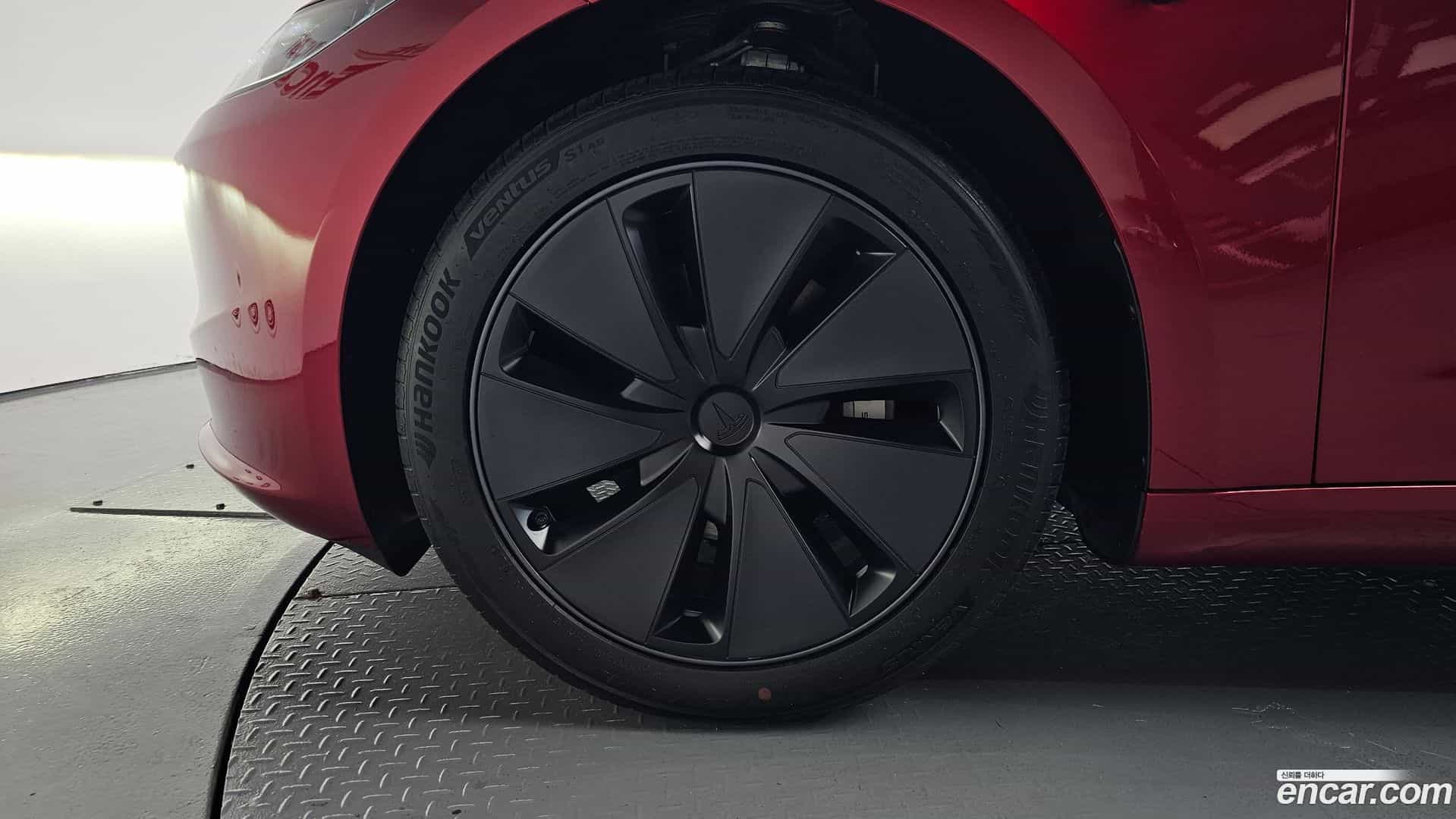 Model 3 Tesla 2024.6-OUTER-005