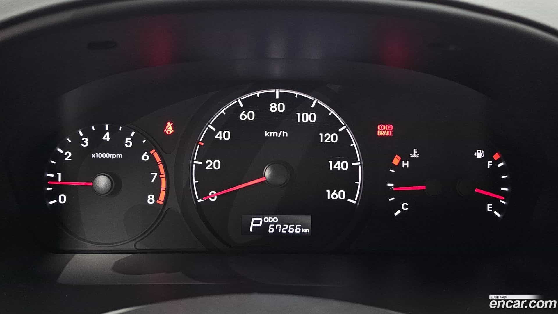 Starex Hyundai 2019.3-INNER-008