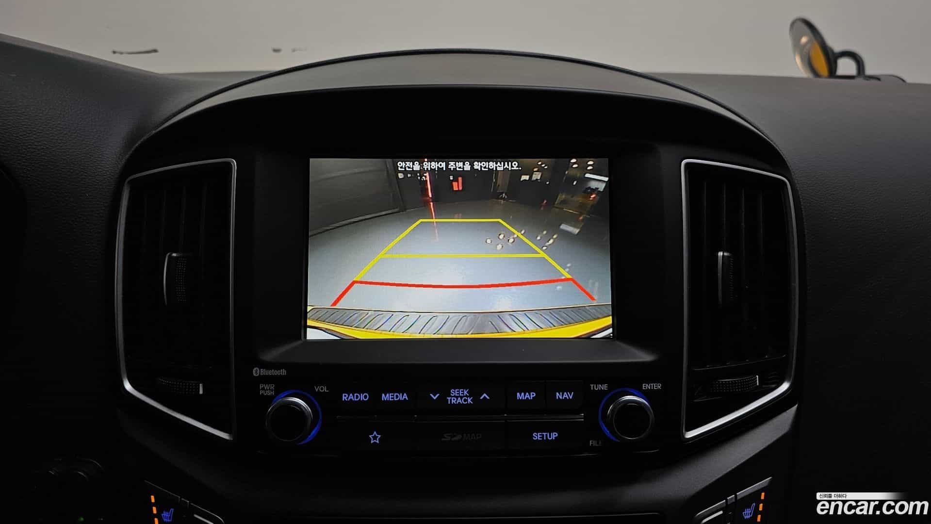 Starex Hyundai 2019.3-OPTION-019