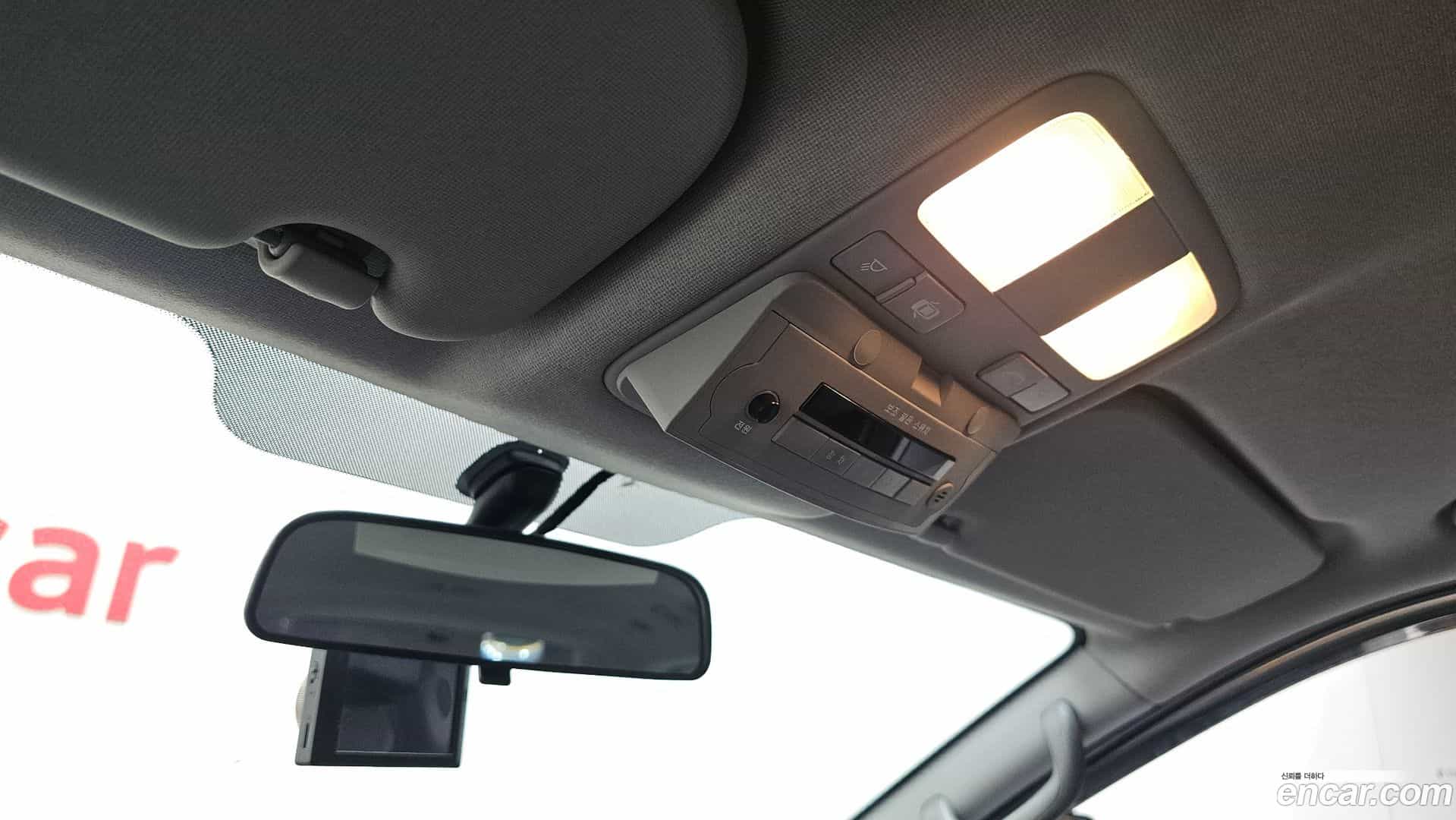 Starex Hyundai 2019.3-OPTION-021