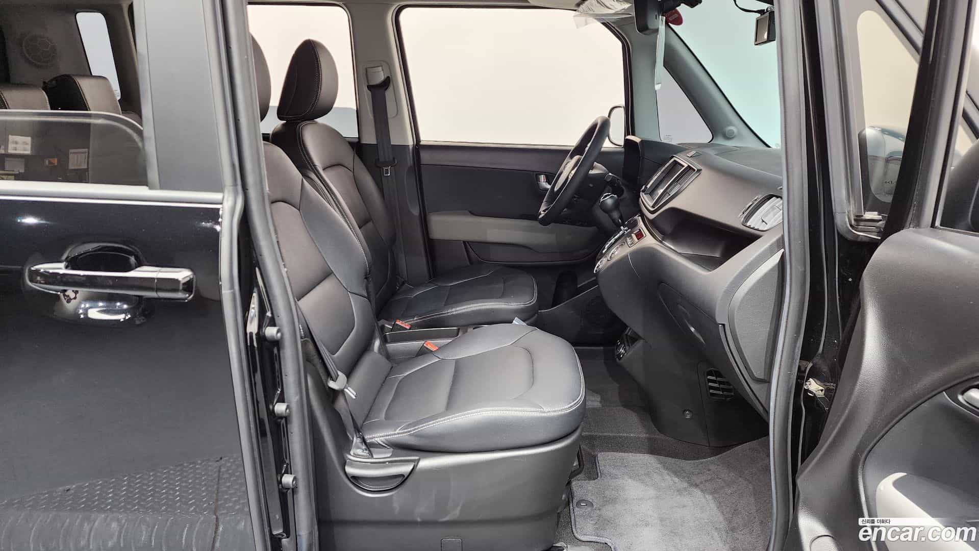RAY Kia 2023.1-INNER-036