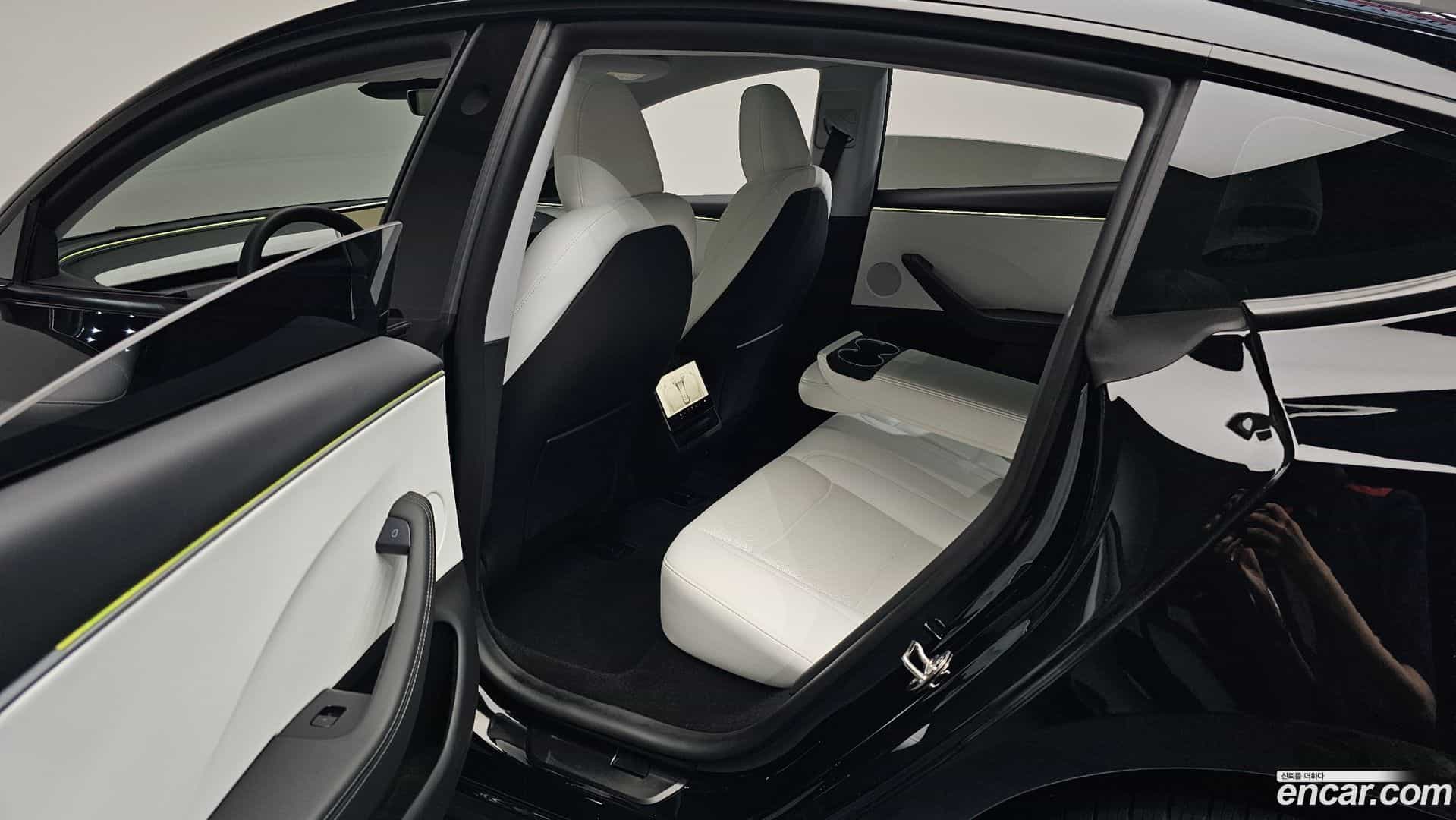 Model 3 Tesla 2024.4-OPTION-015