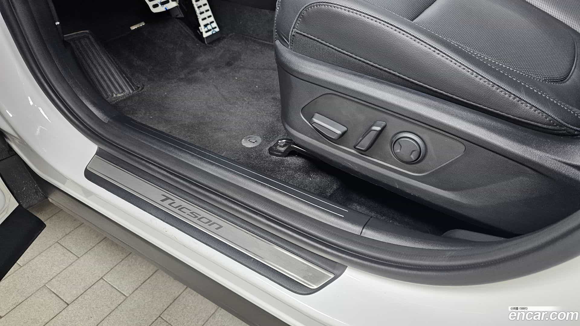 Tucson Hyundai 2023.9-OPTION-041