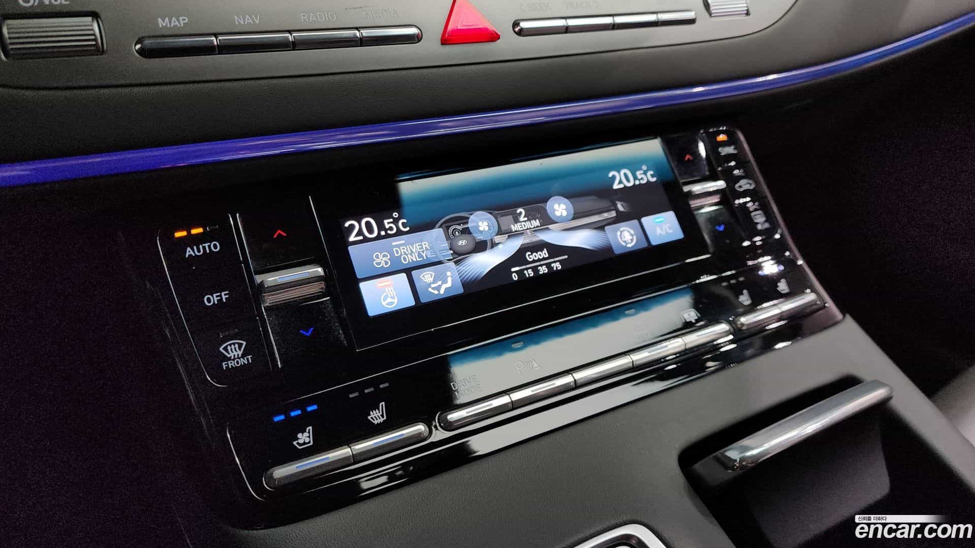 Grandeur Hyundai 2022.5-OPTION-018