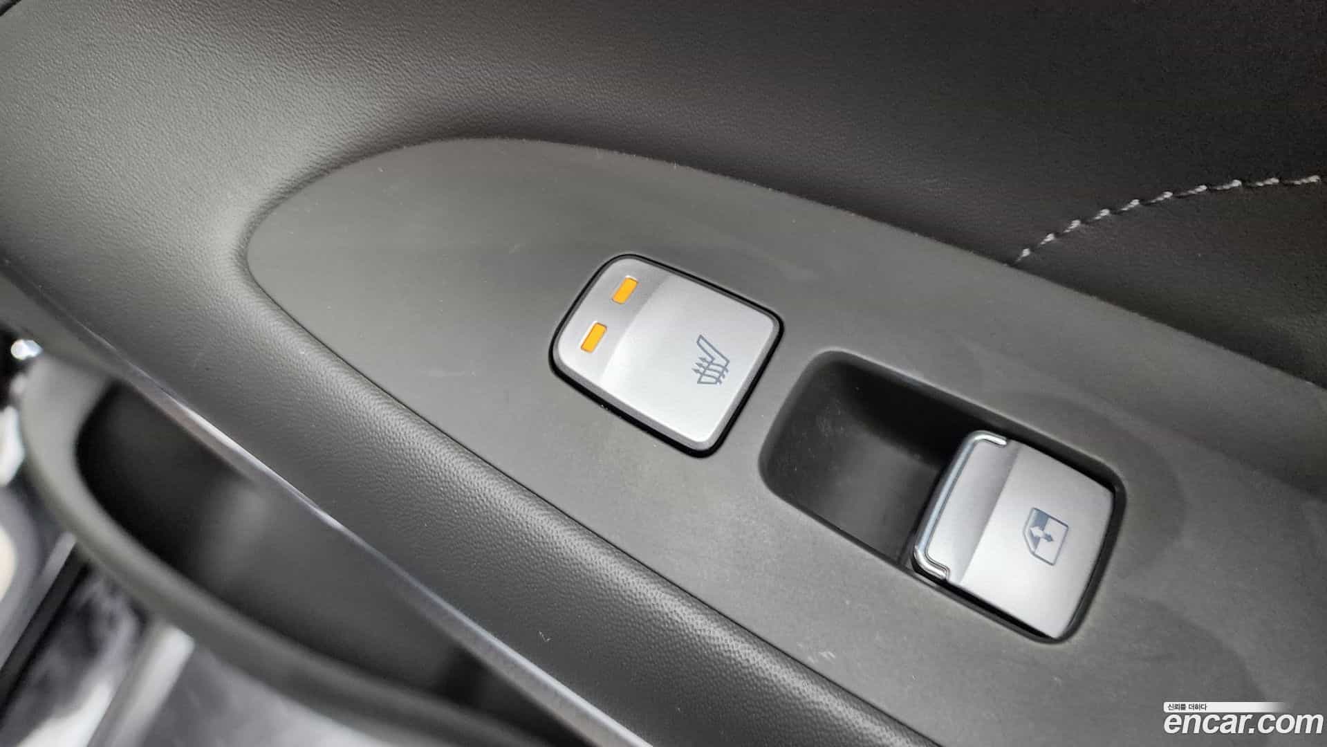 Grandeur Hyundai 2022.5-OPTION-023