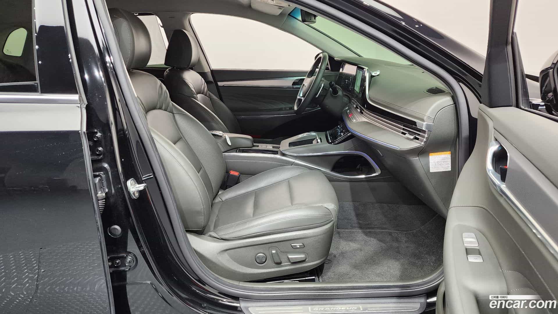 Grandeur Hyundai 2022.5-INNER-036