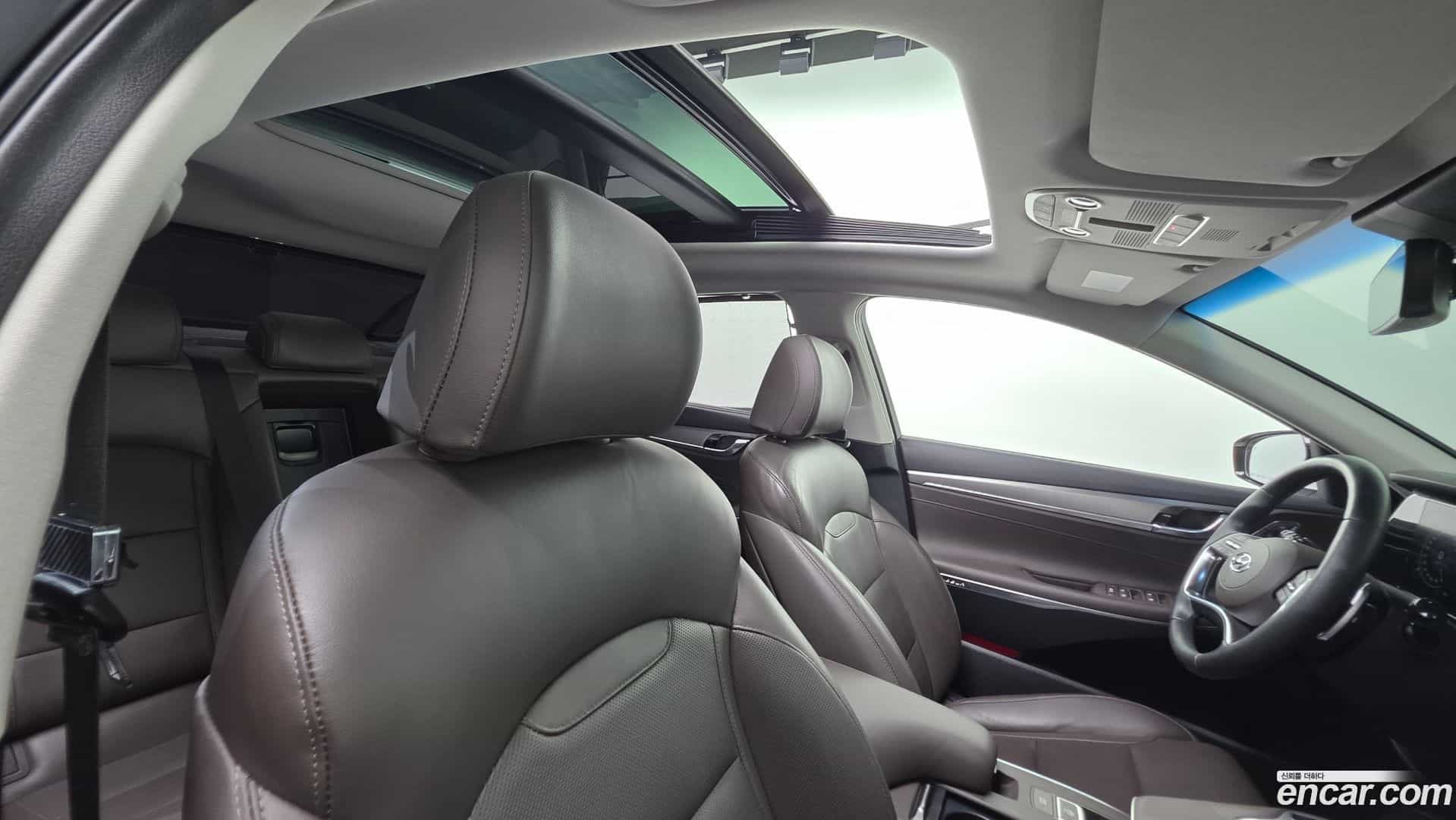 Grandeur Hyundai 2019.11-OPTION-024