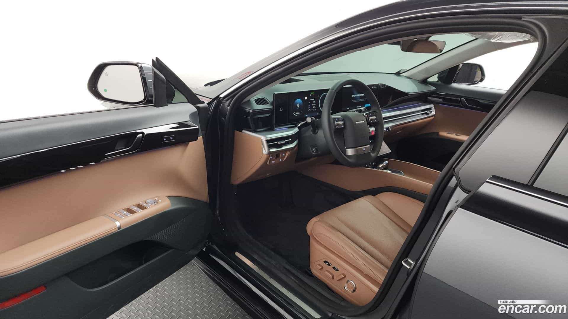 Grandeur Hyundai 2025.11-INNER-010