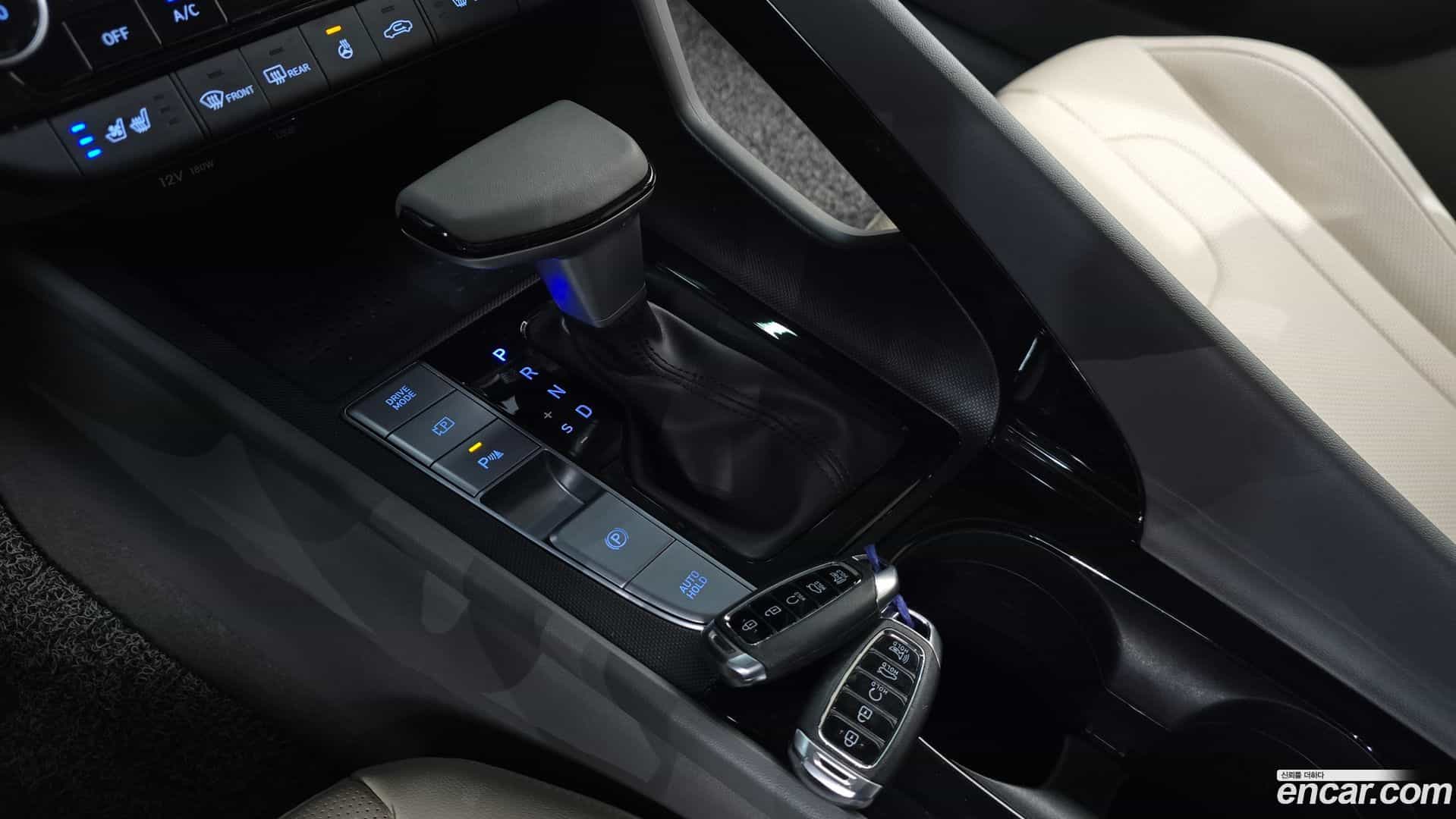 AVANTE Hyundai 2023.1-INNER-009