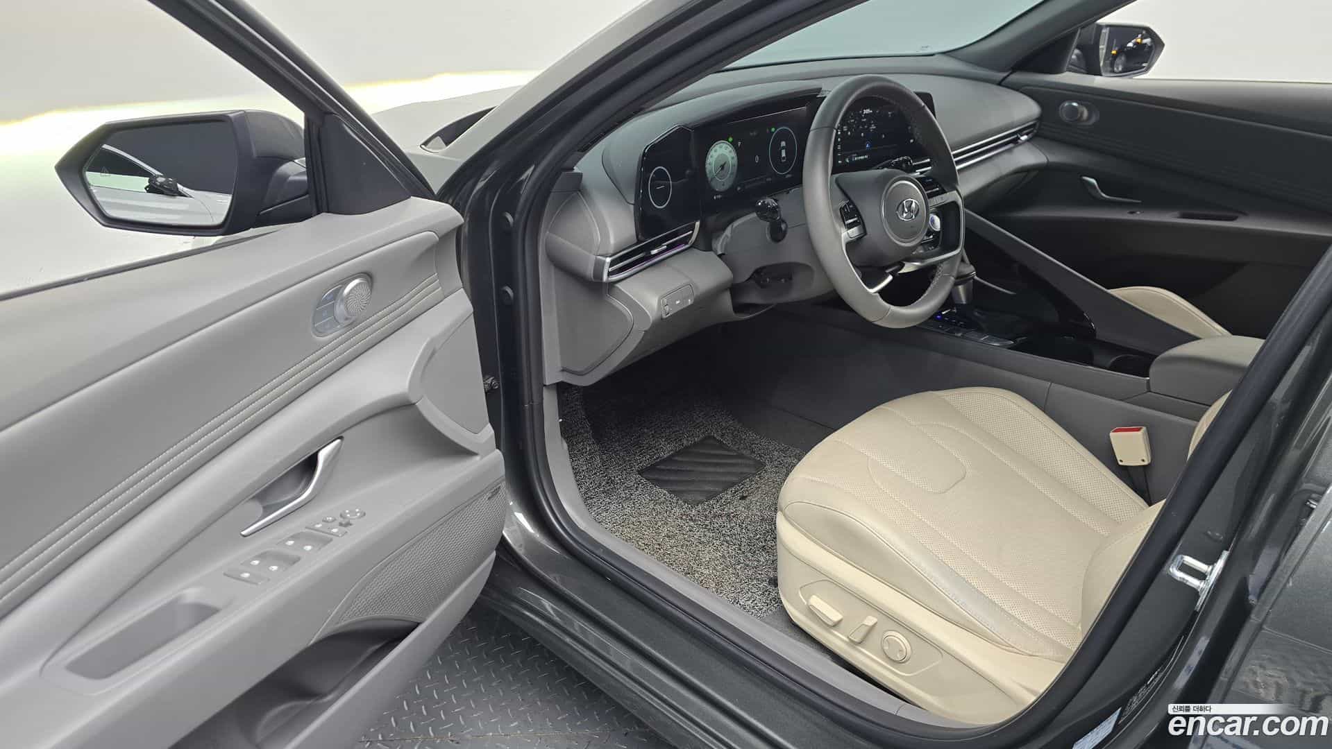 AVANTE Hyundai 2023.1-INNER-010