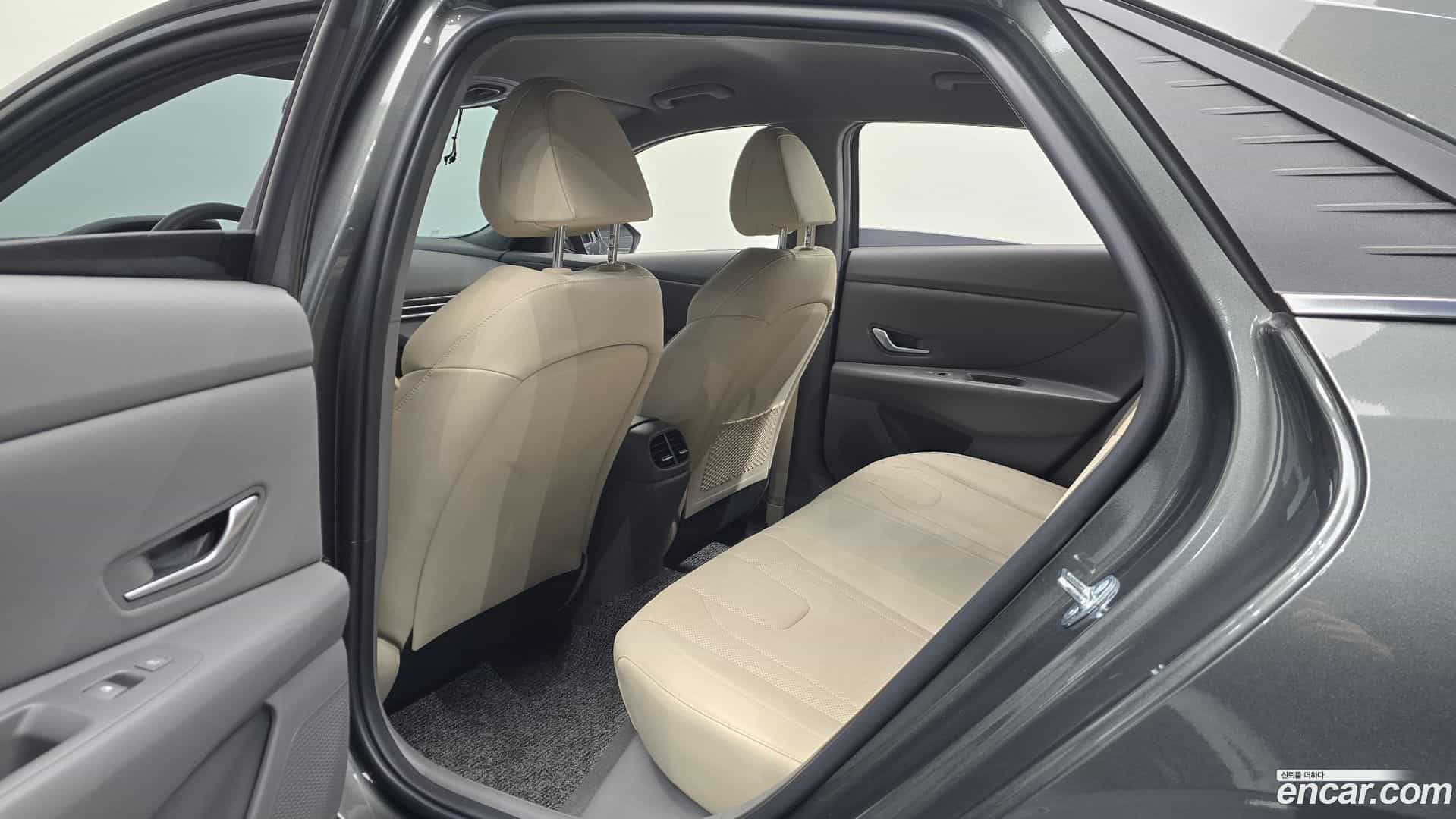 AVANTE Hyundai 2023.1-OPTION-015