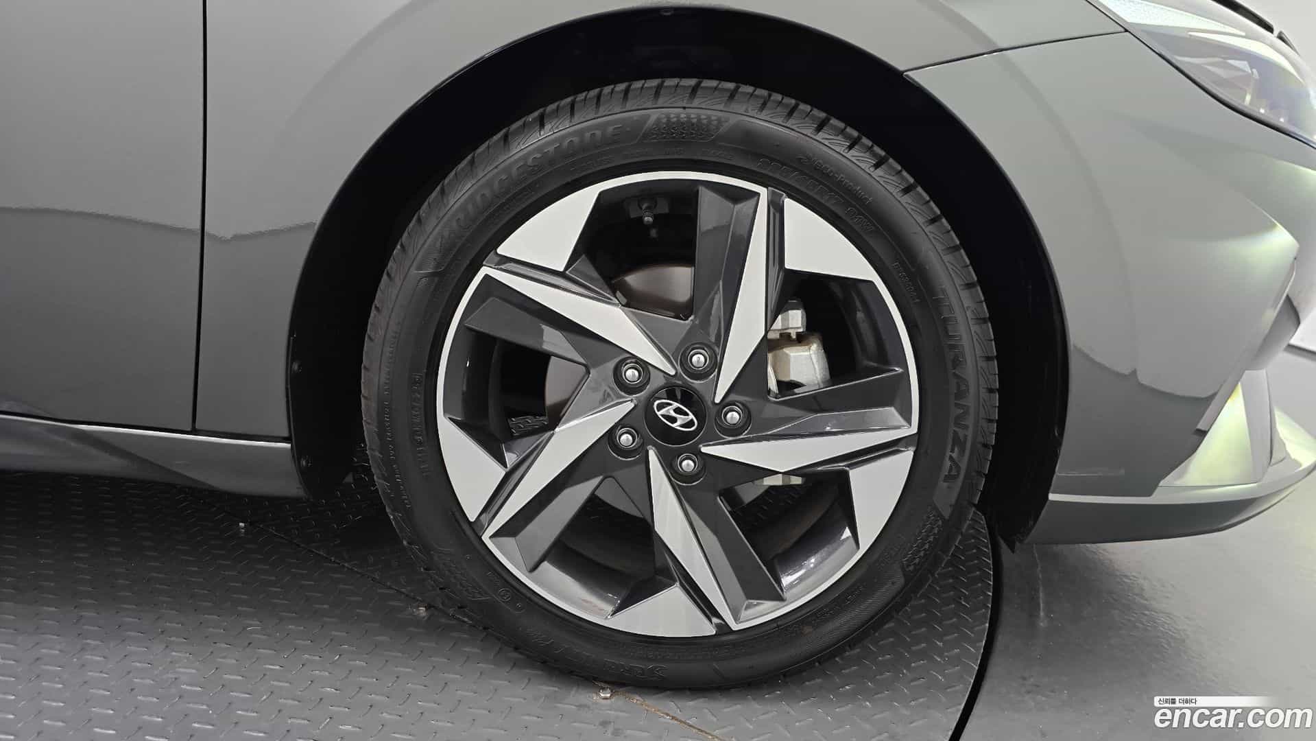 AVANTE Hyundai 2023.1-OUTER-031