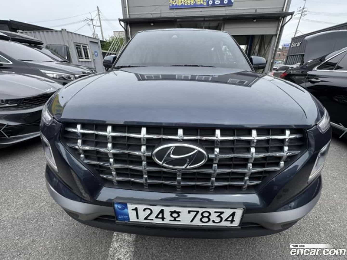 Venue Hyundai 2022.9-OUTER-001