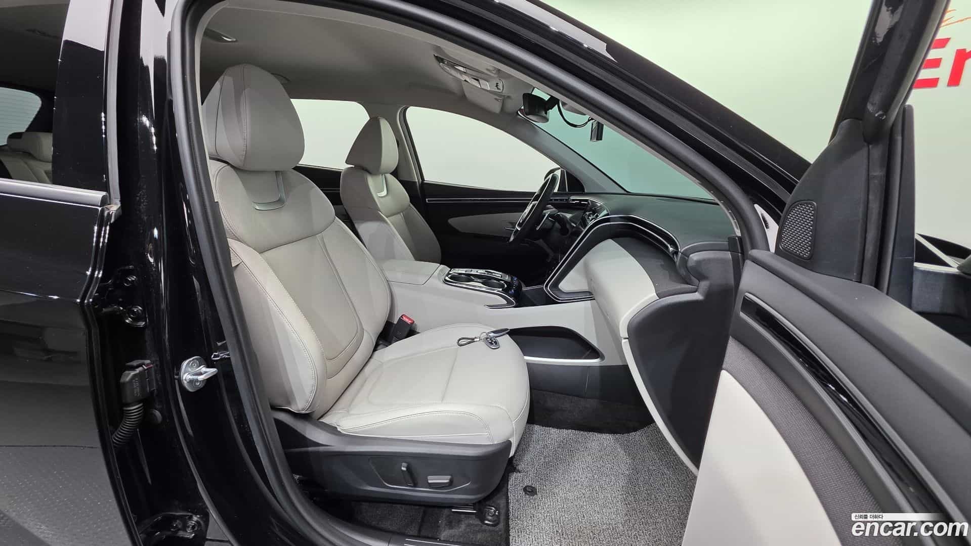 Tucson Hyundai 2022.2-INNER-010