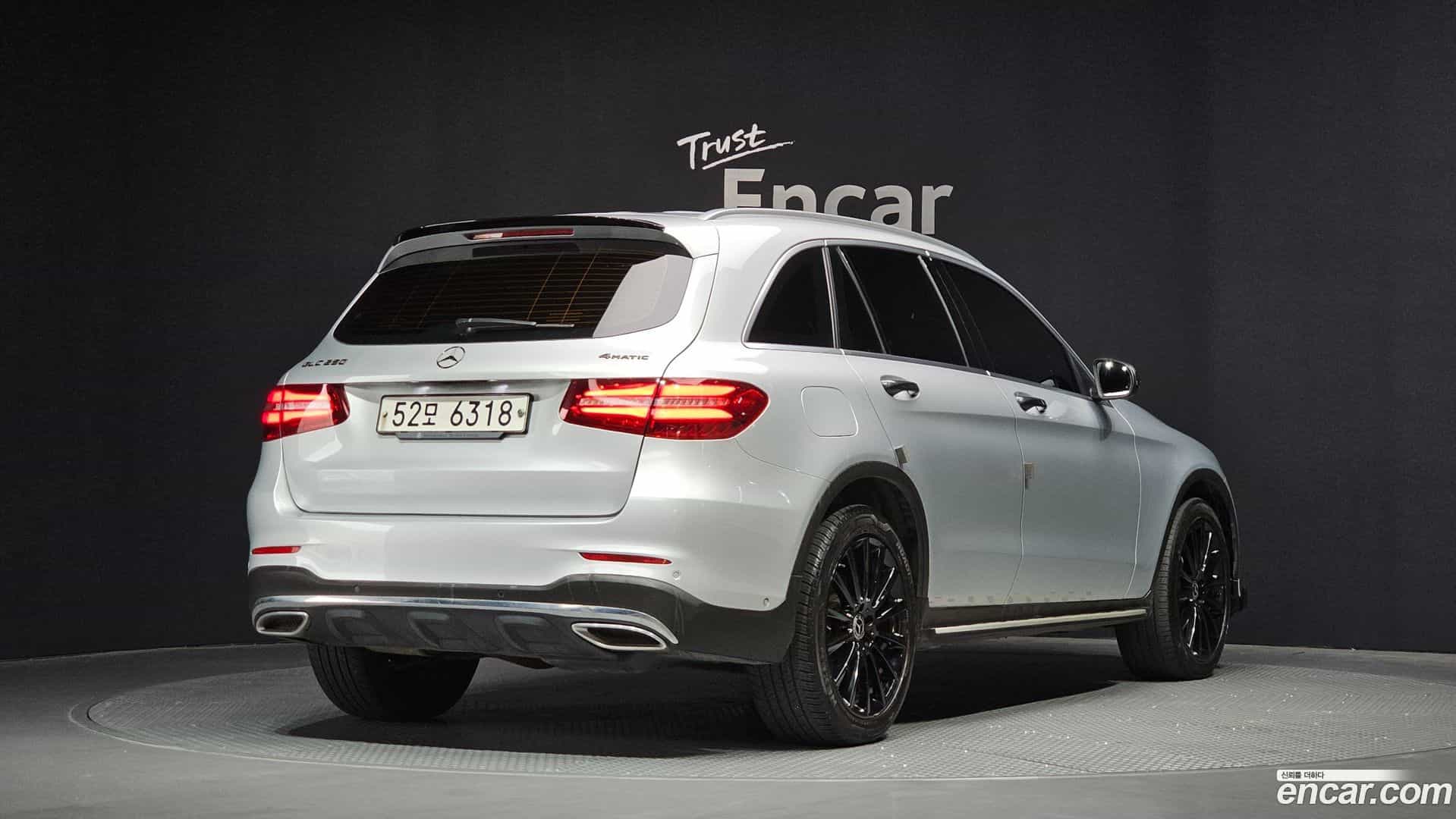 GLC-Class Mercedes-Benz 2017.4-OUTER-002