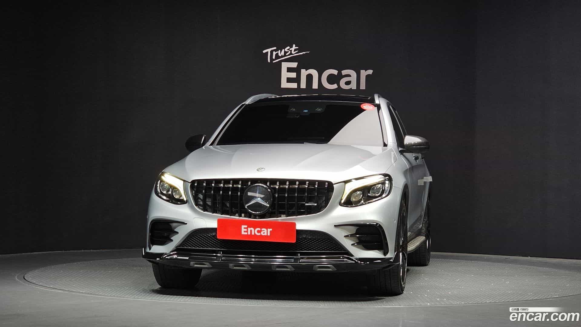 GLC-Class Mercedes-Benz 2017.4-OUTER-003