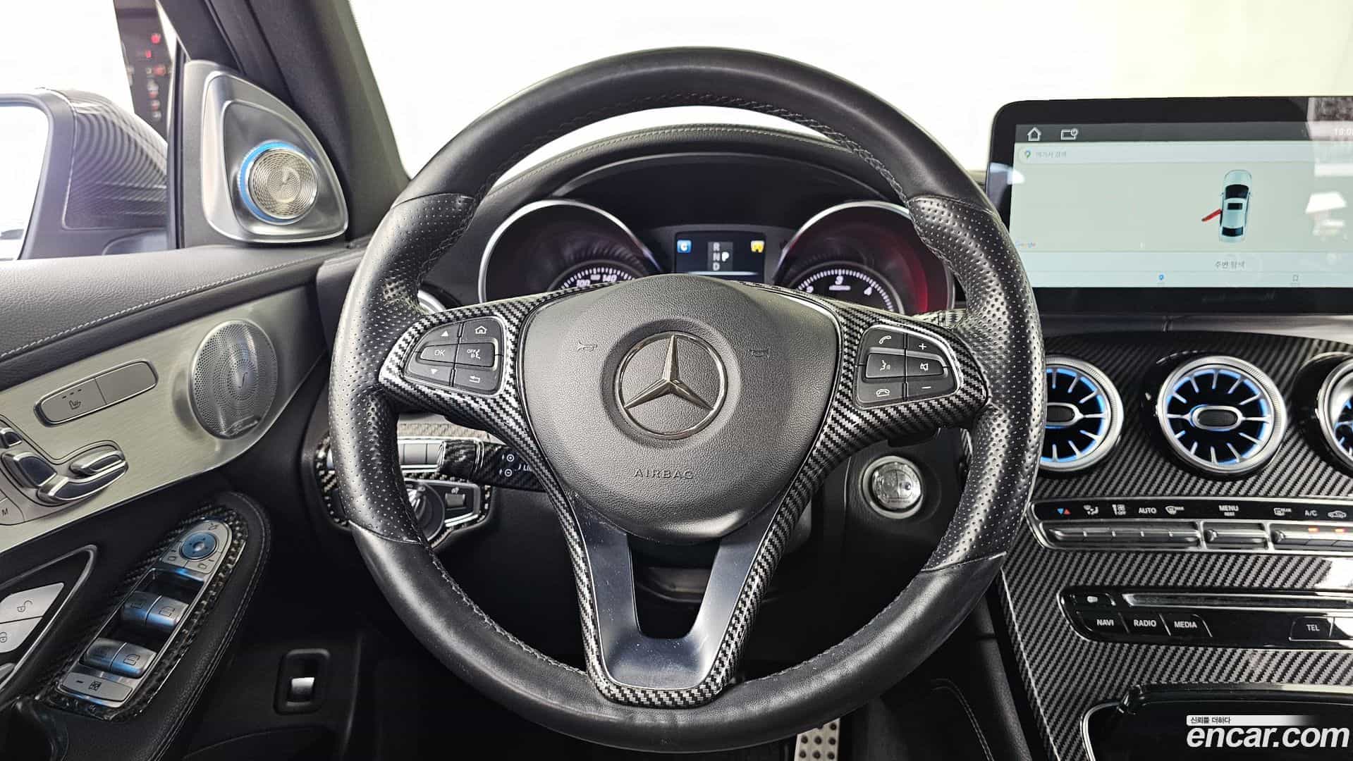 GLC-Class Mercedes-Benz 2017.4-OPTION-017