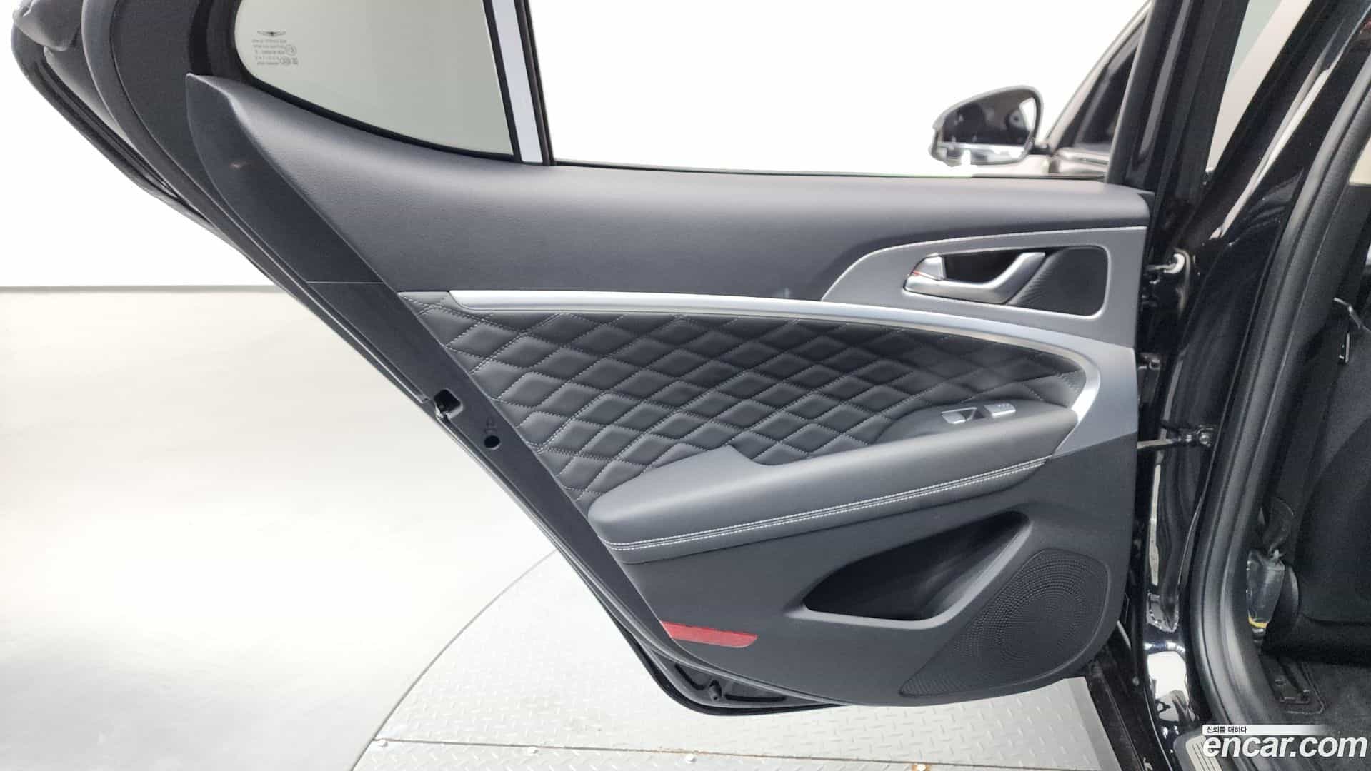 G70 Genesis 2021.6-INNER-035