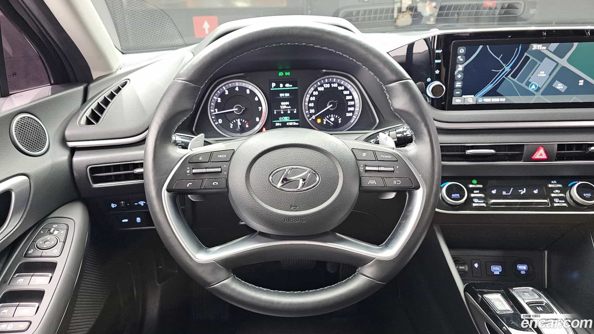 Sonata Hyundai 2022.8-OPTION-017