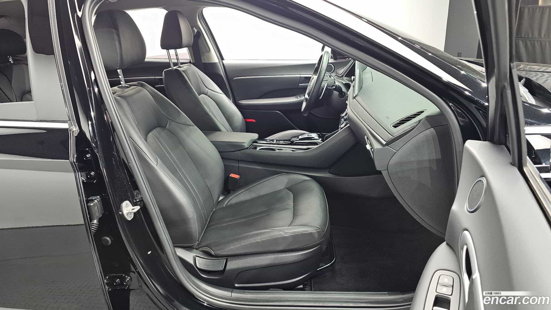 Sonata Hyundai 2022.8-INNER-036