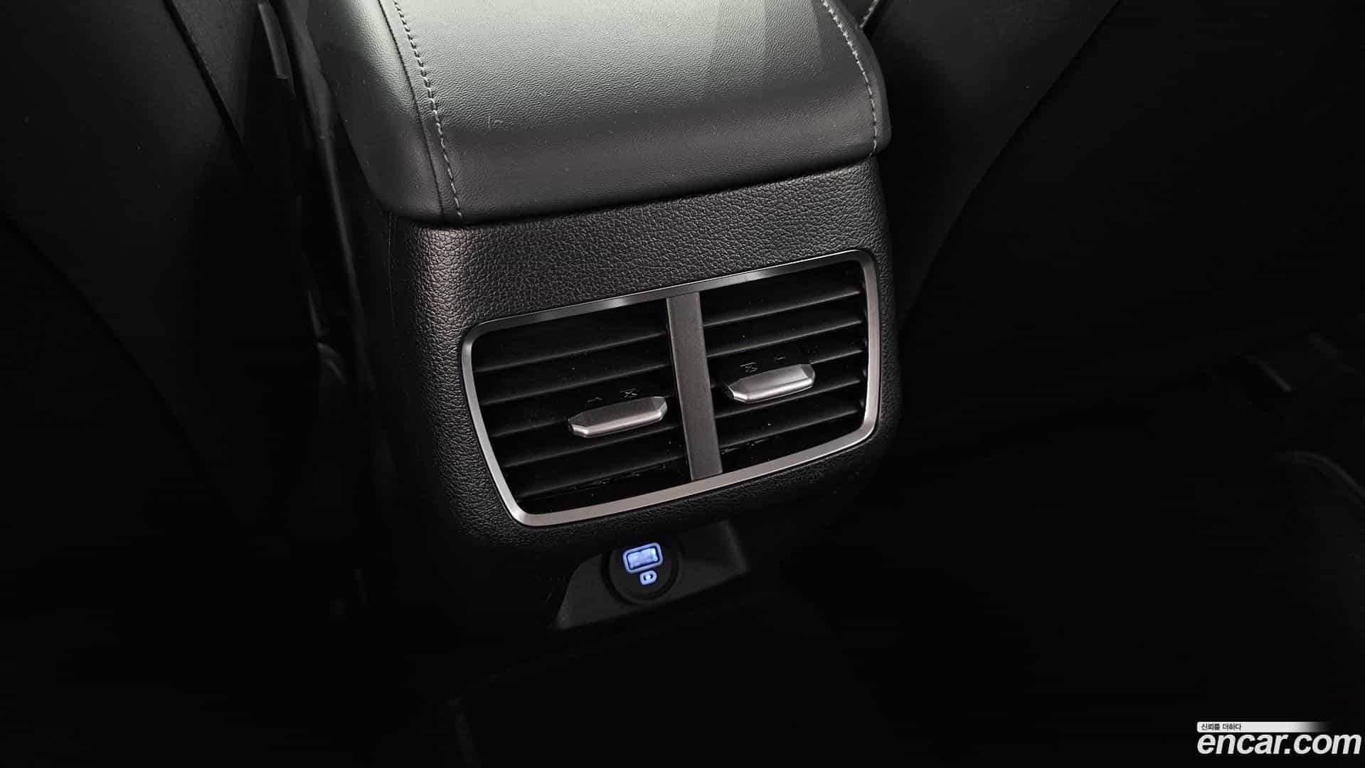 Sonata Hyundai 2022.8-OPTION-047