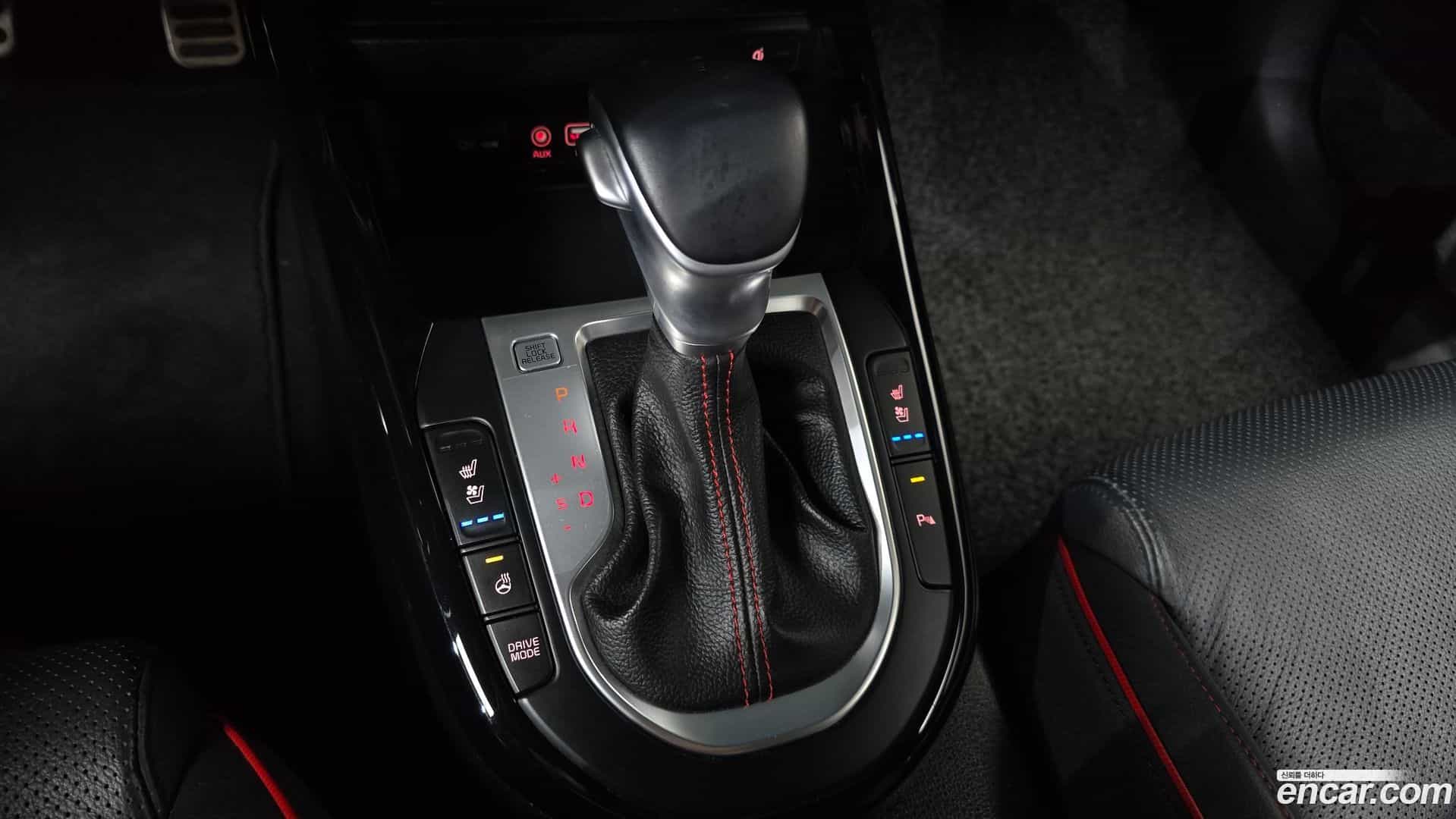 K3 Kia 2020.1-INNER-009