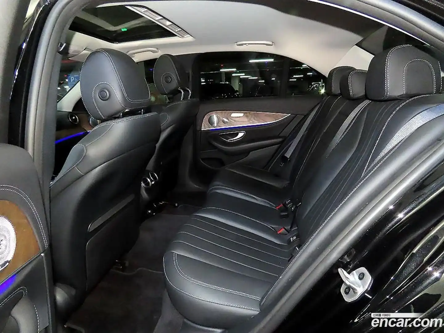E-Class Mercedes-Benz 2020.1-INNER-007