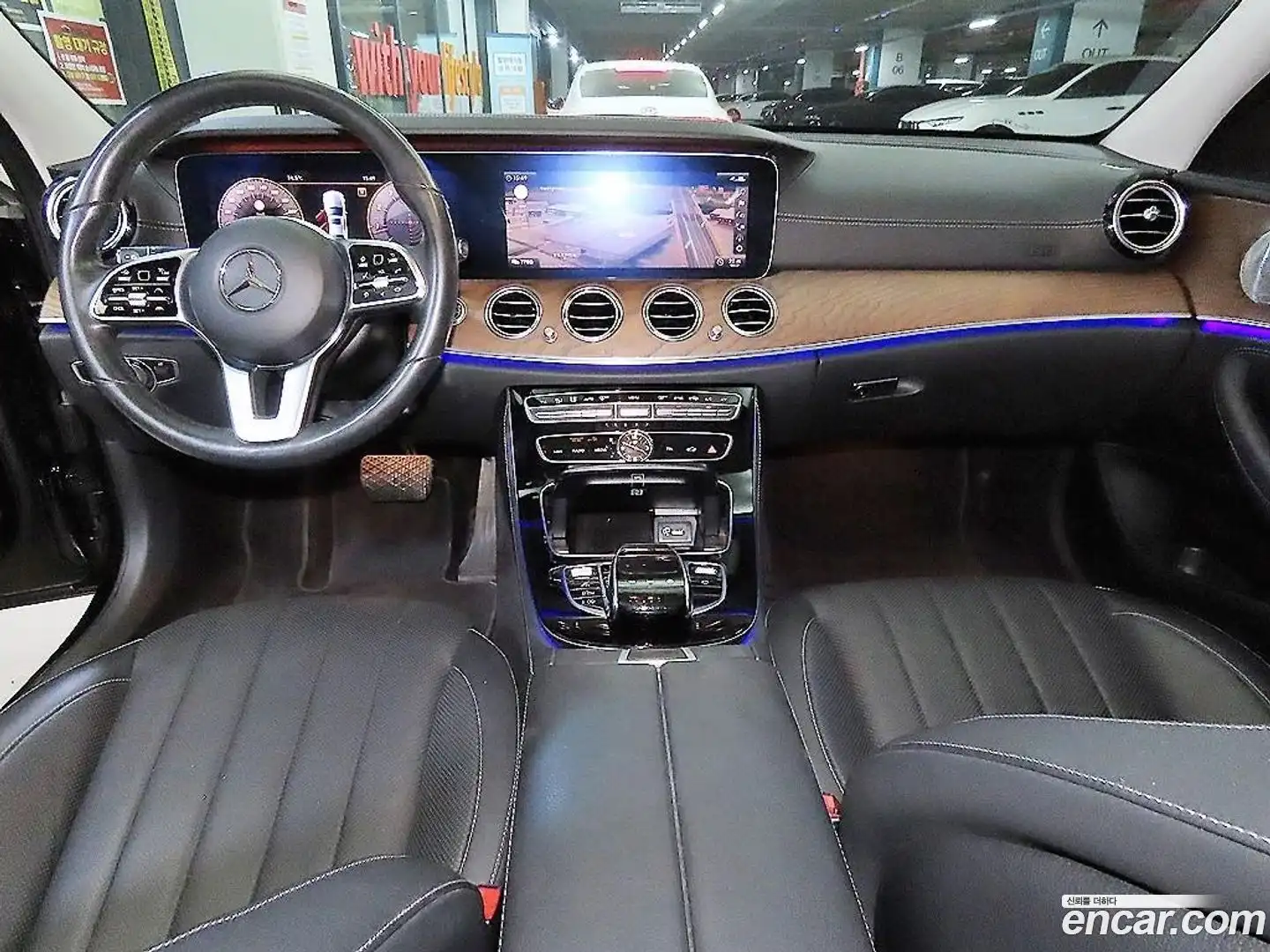 E-Class Mercedes-Benz 2020.1-INNER-010