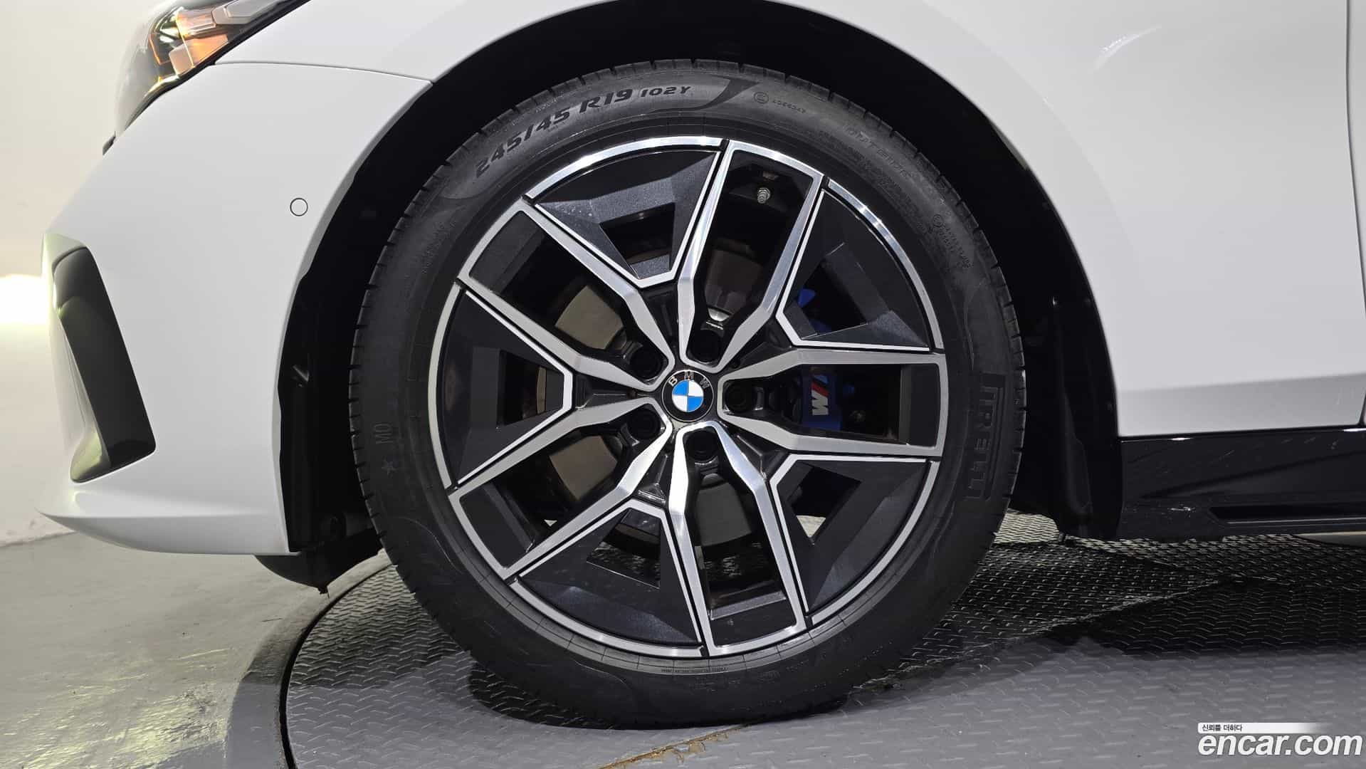5-Series BMW 2025.8-OUTER-005