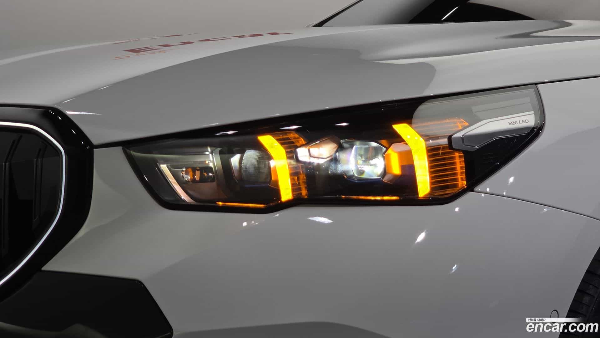5-Series BMW 2025.8-OUTER-032