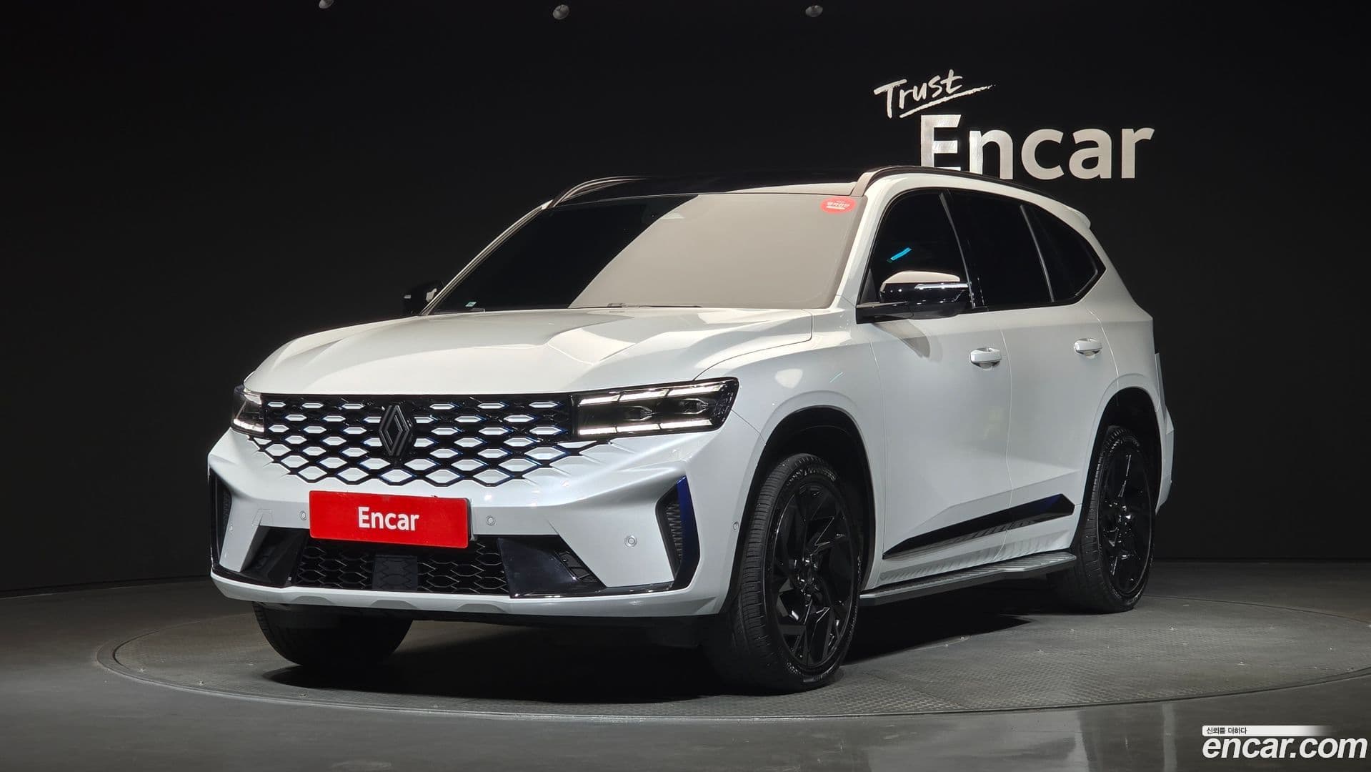 Main__Slider__Photo:Grand Koleos Renault Korea 2025.1-0