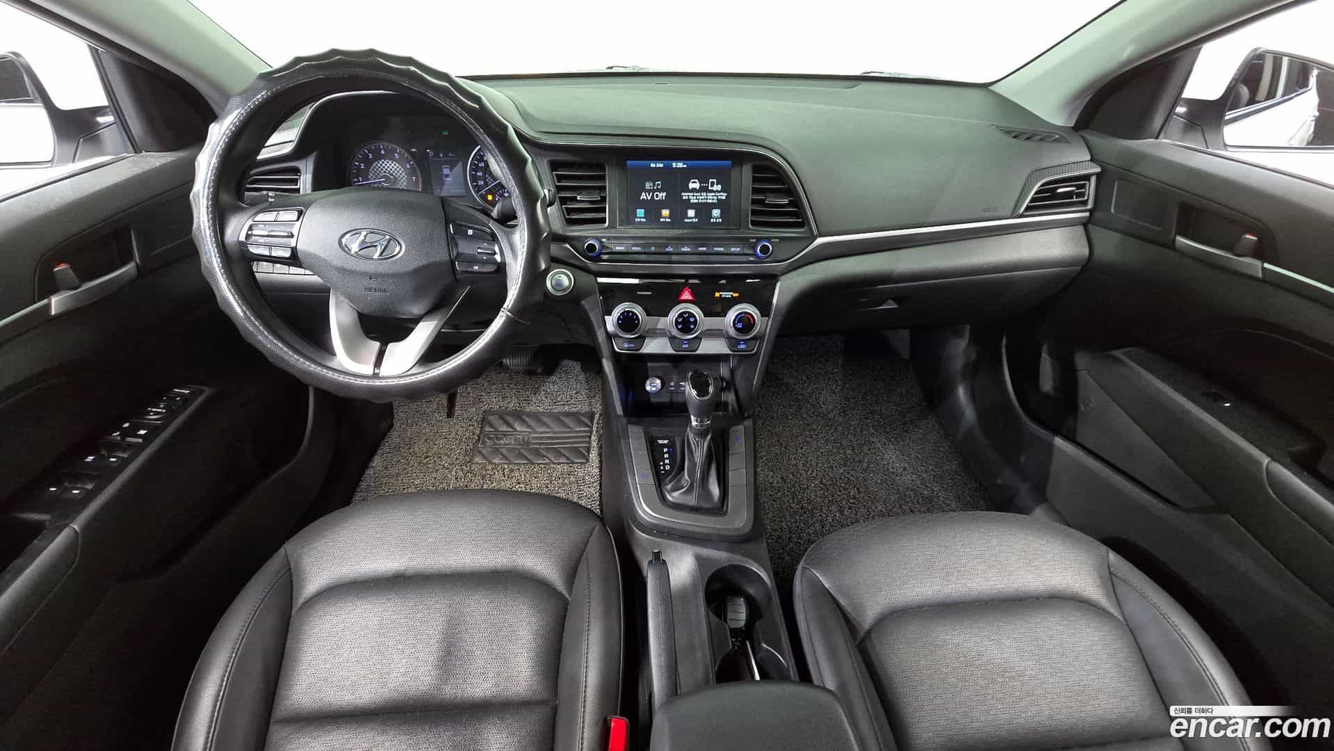 AVANTE Hyundai 2019.0-INNER-007