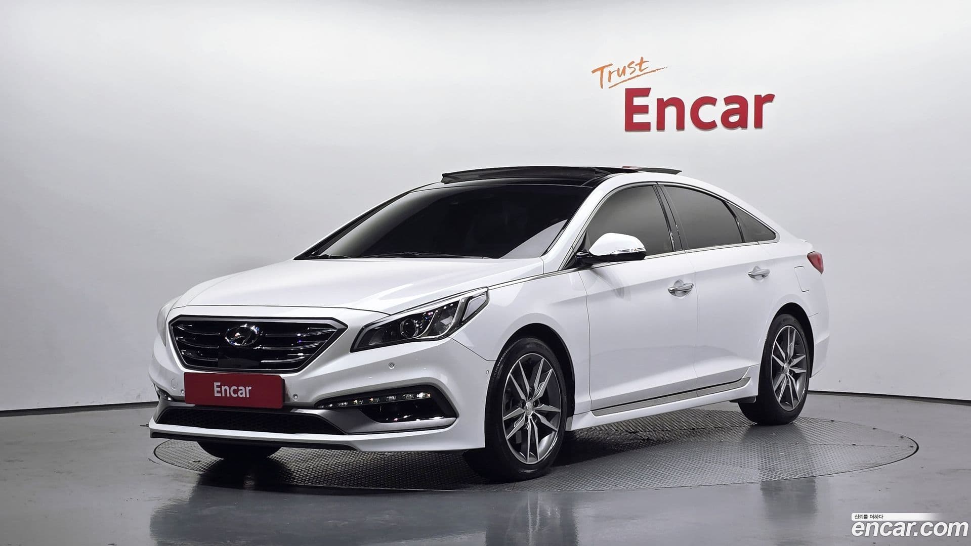 Main__Slider__Photo:Sonata Hyundai 2015.9-0