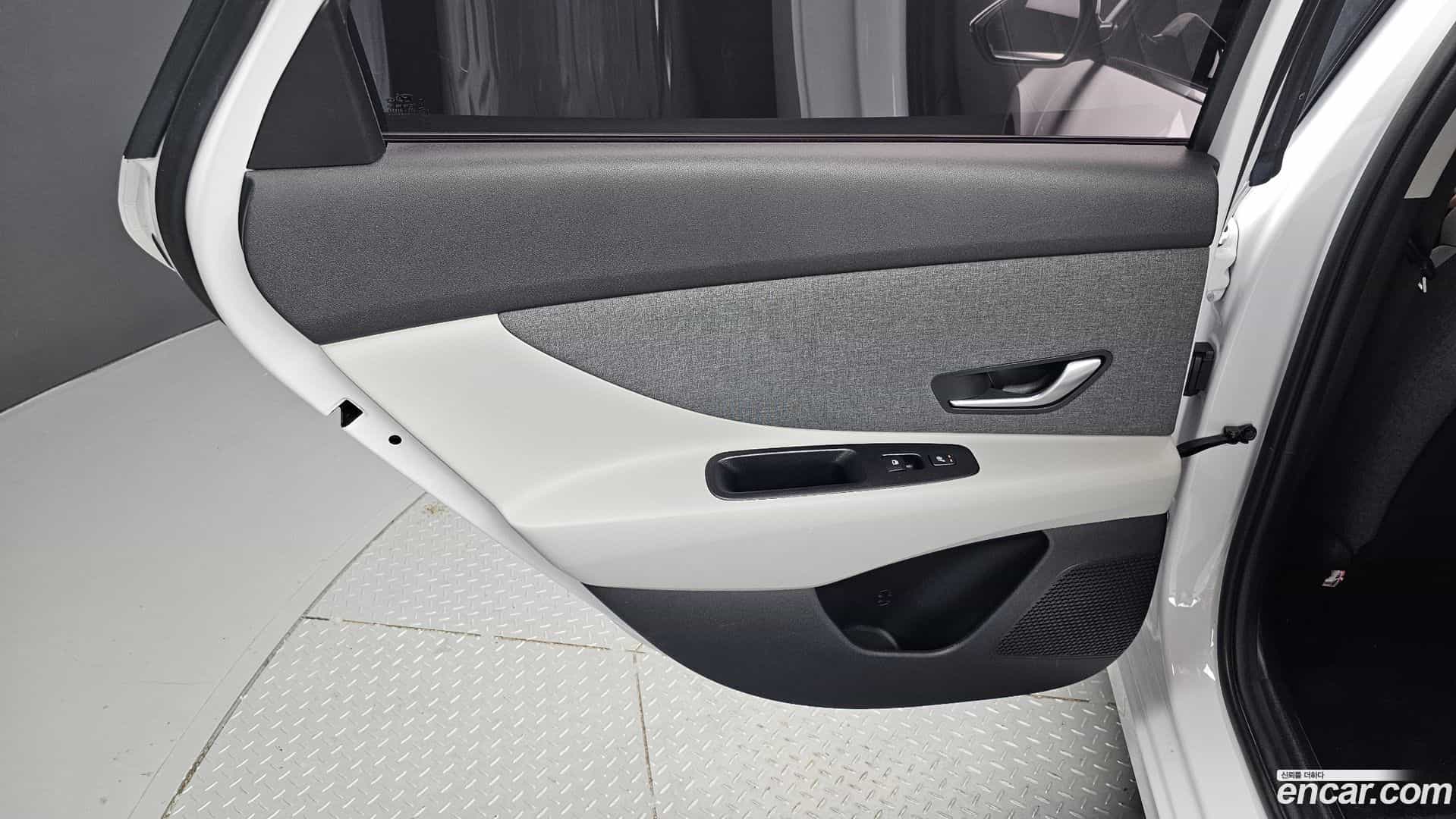 AVANTE Hyundai 2021.2-INNER-035