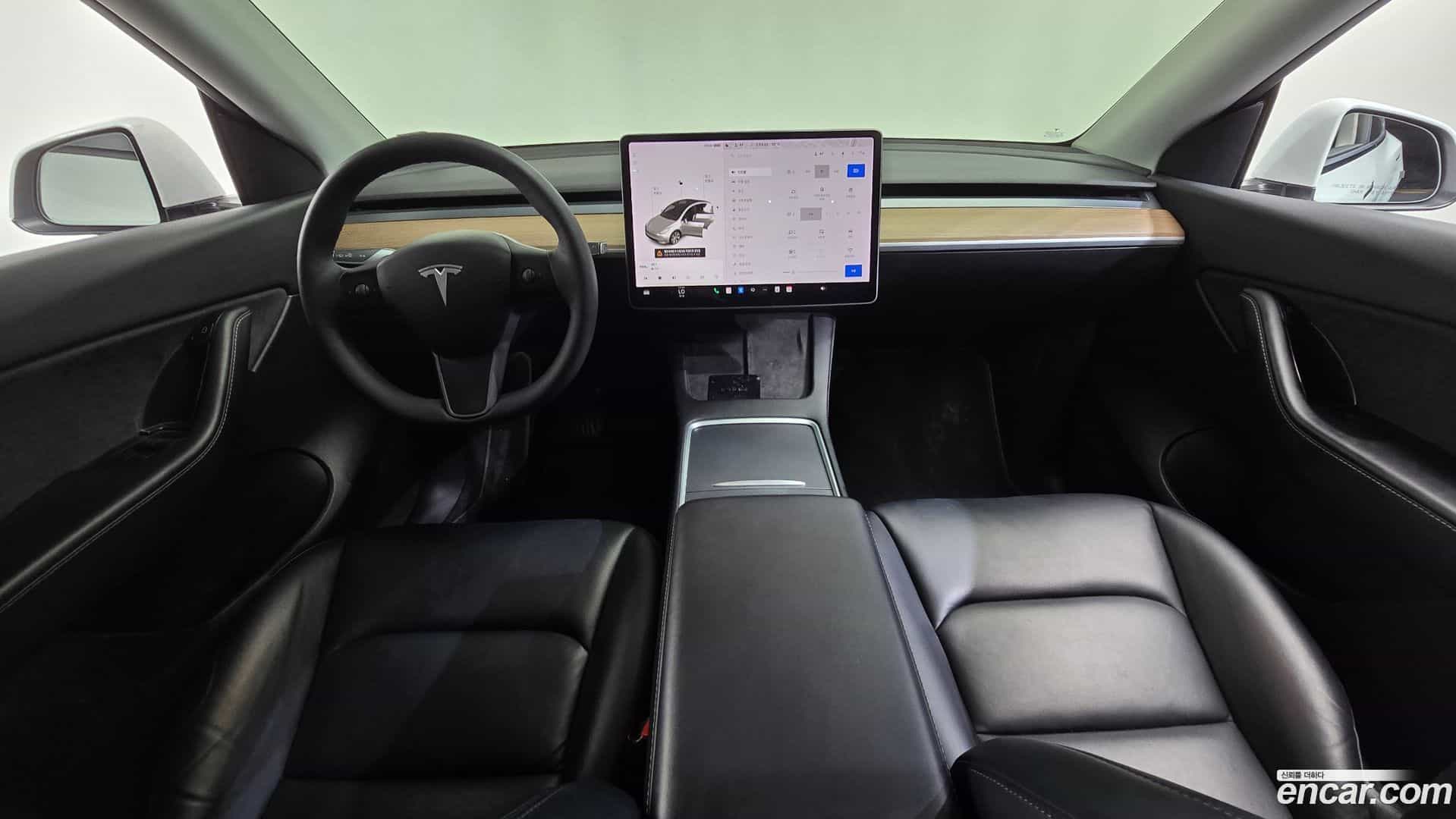 Model Y Tesla 2021.8-INNER-007