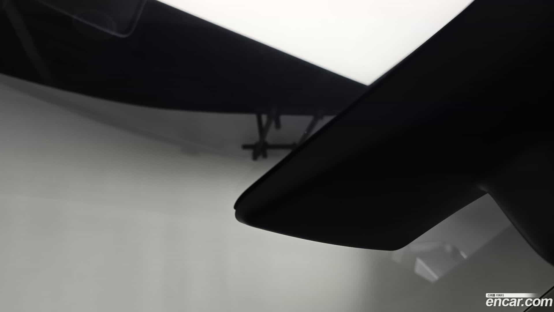 Model Y Tesla 2021.8-OPTION-040