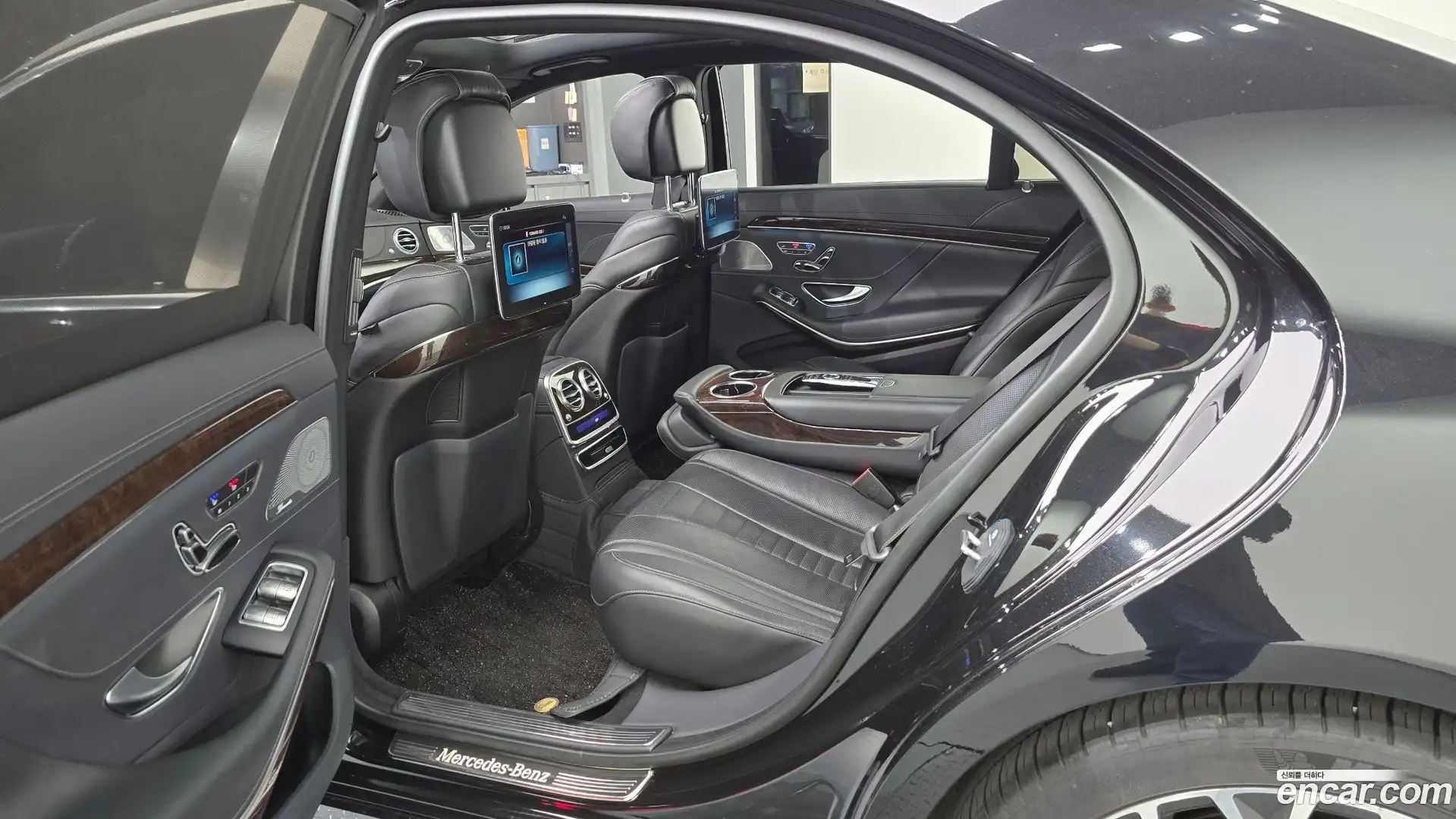 S-Class Mercedes-Benz 2019.11-INNER-036