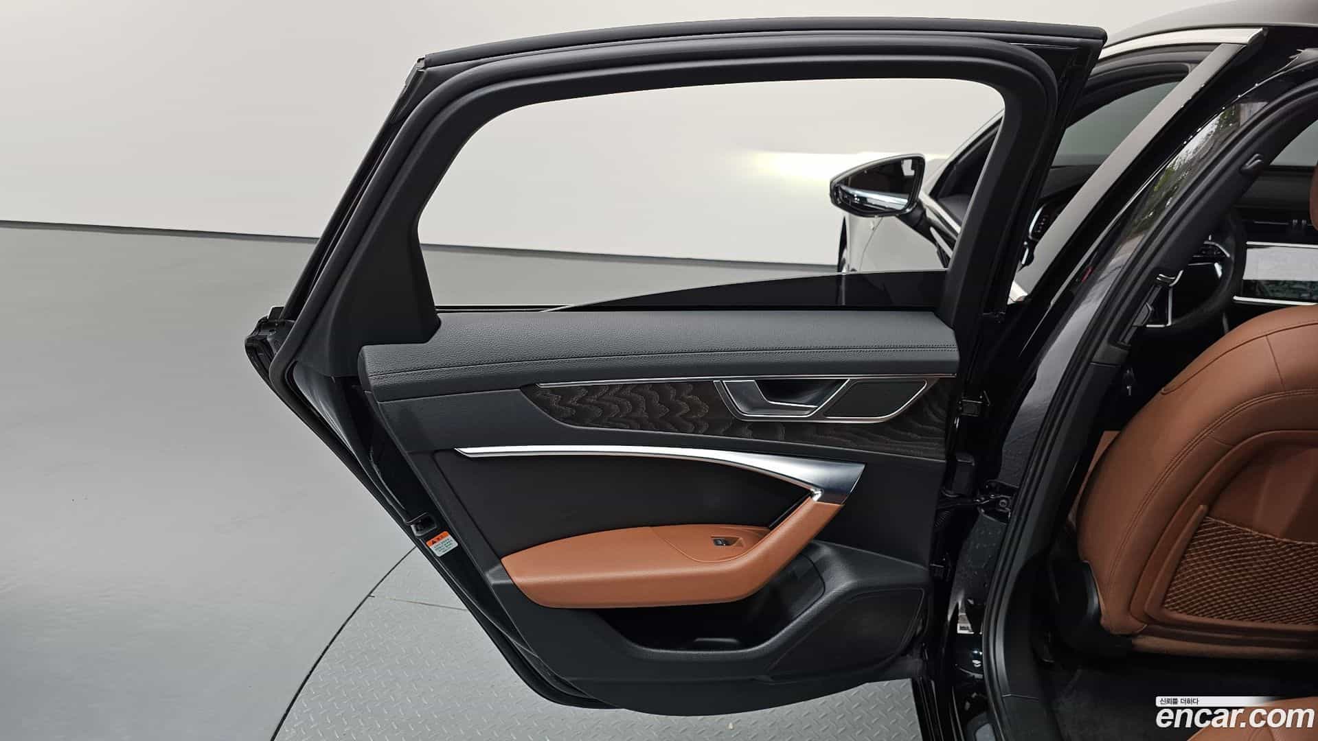 A6 Audi 2020.0-INNER-035
