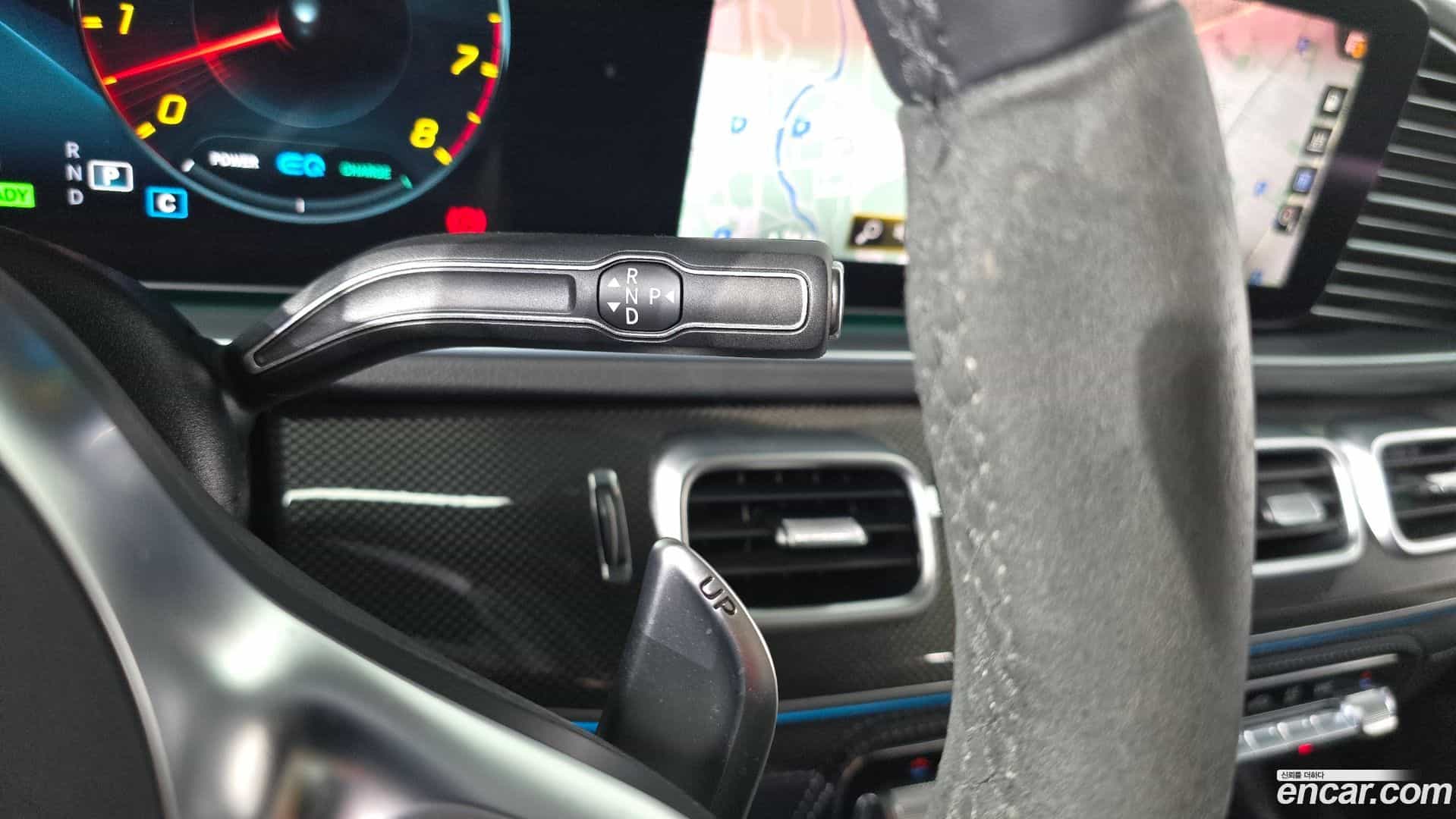 GLE-Class Mercedes-Benz 2023.7-INNER-009